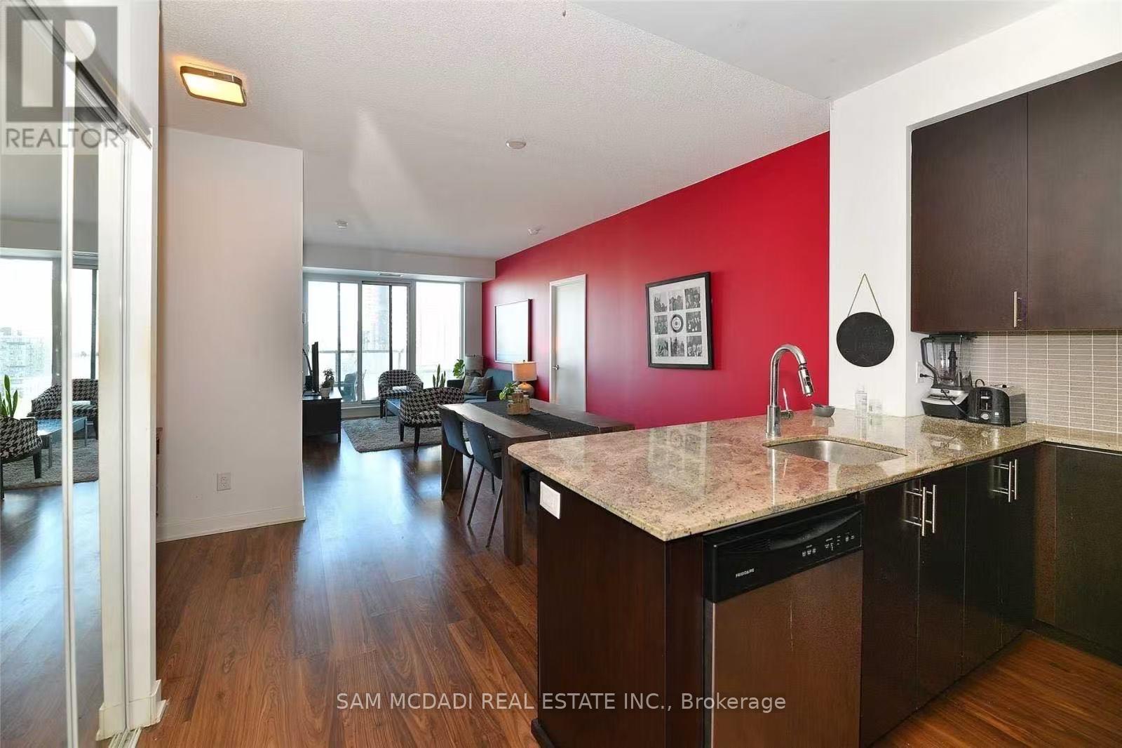 260 Sackville Street 909