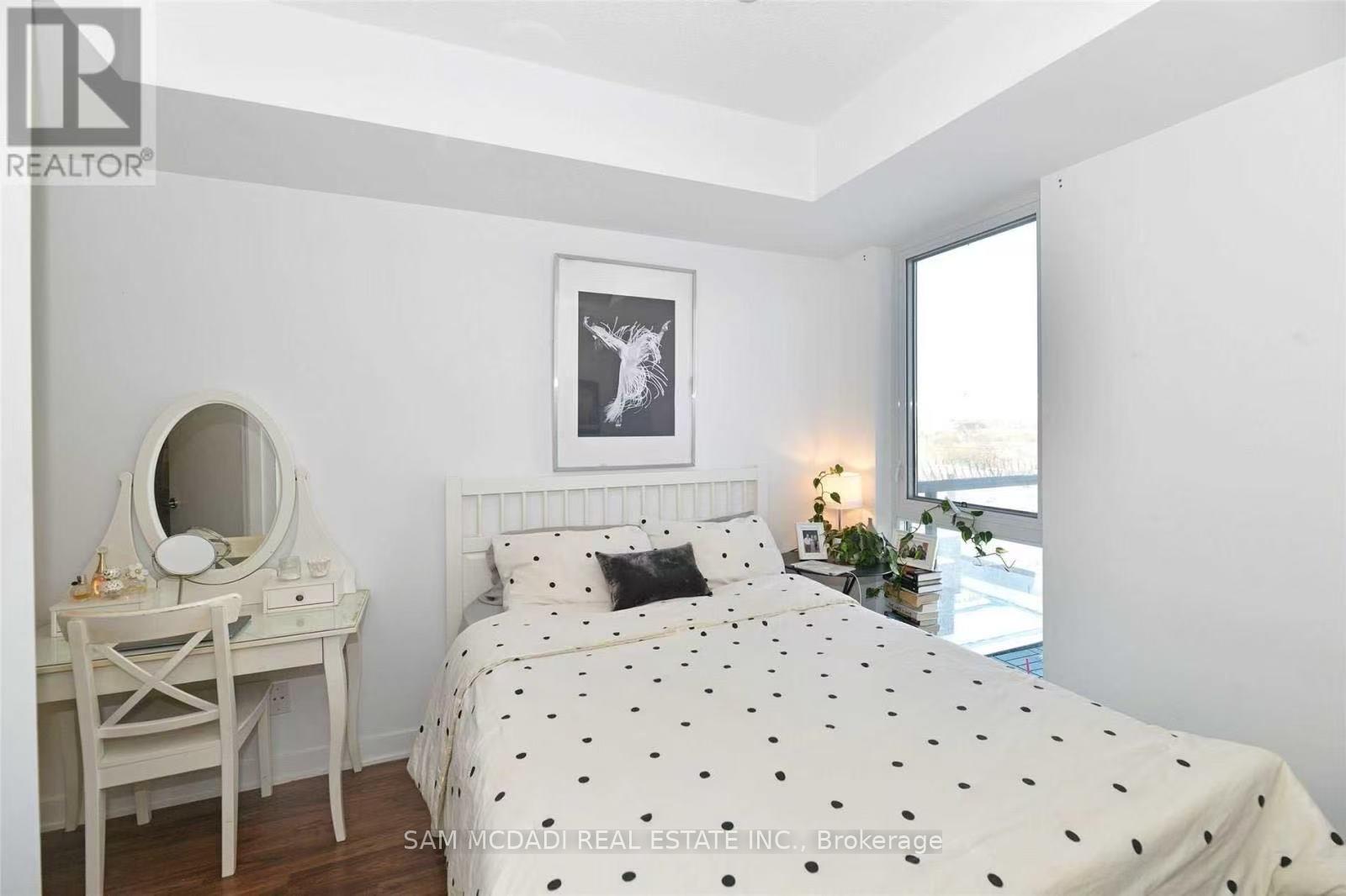 260 Sackville Street 909