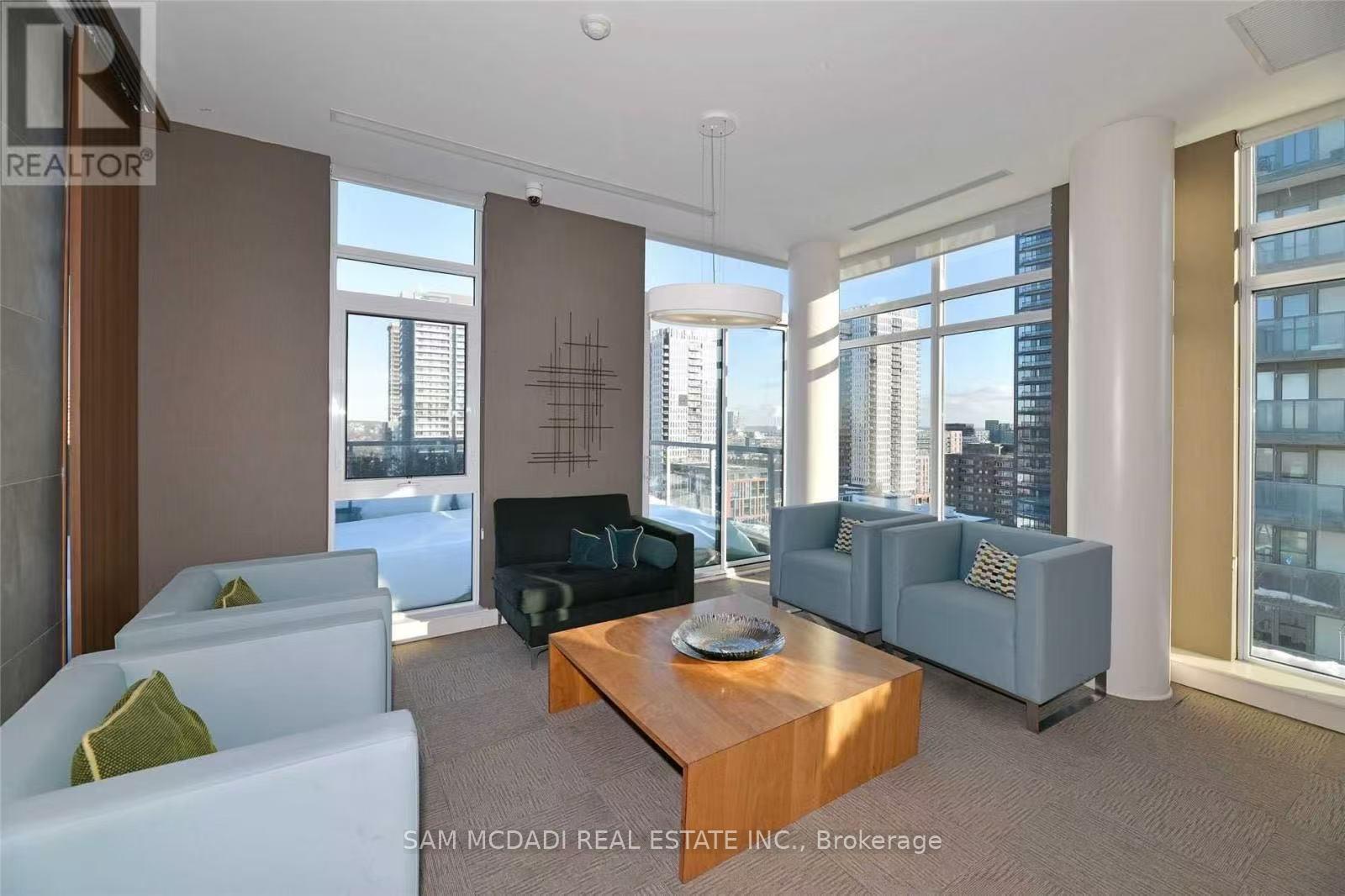 260 Sackville Street 909