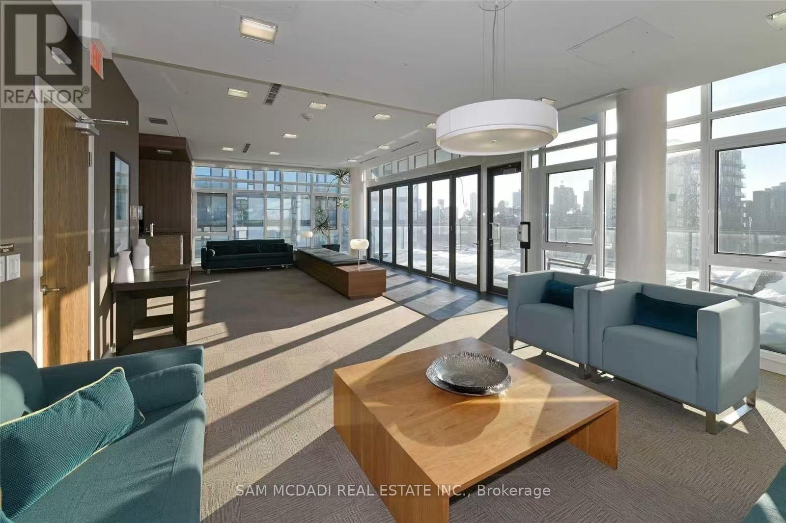 260 Sackville Street 909