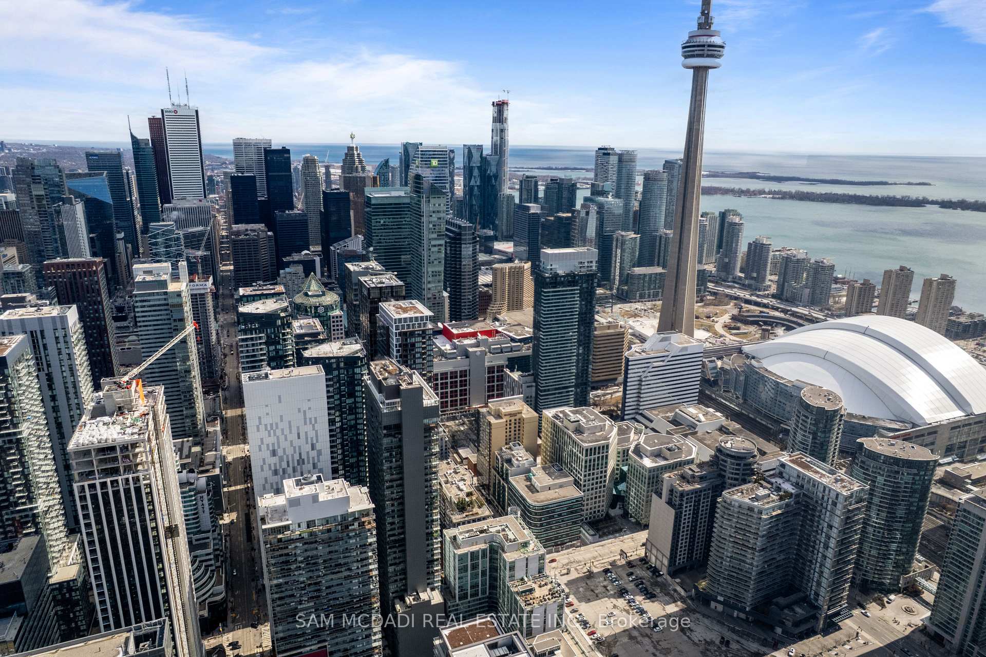 88 Blue Jays Way 1603