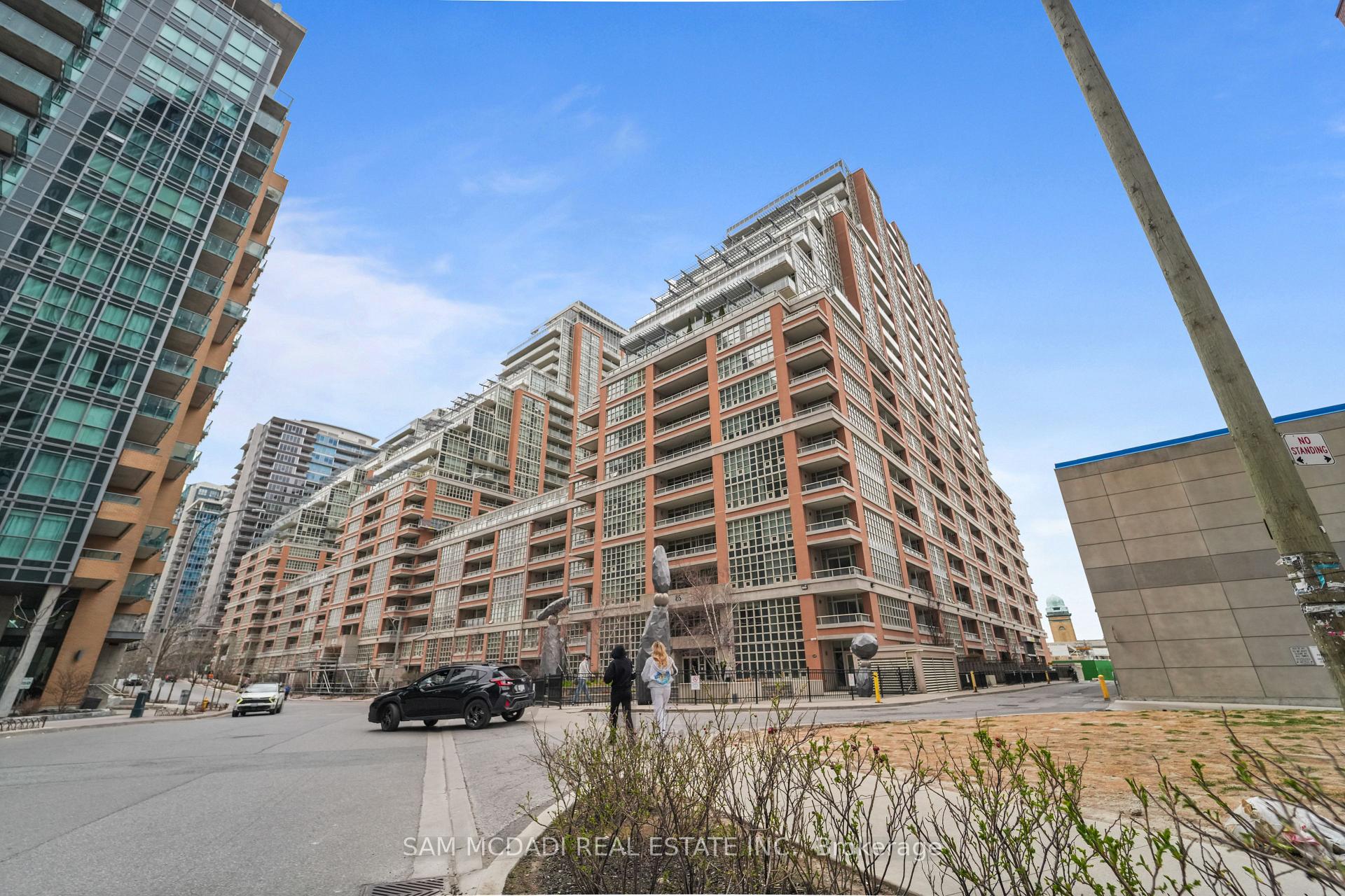 85 East Liberty Street 2304