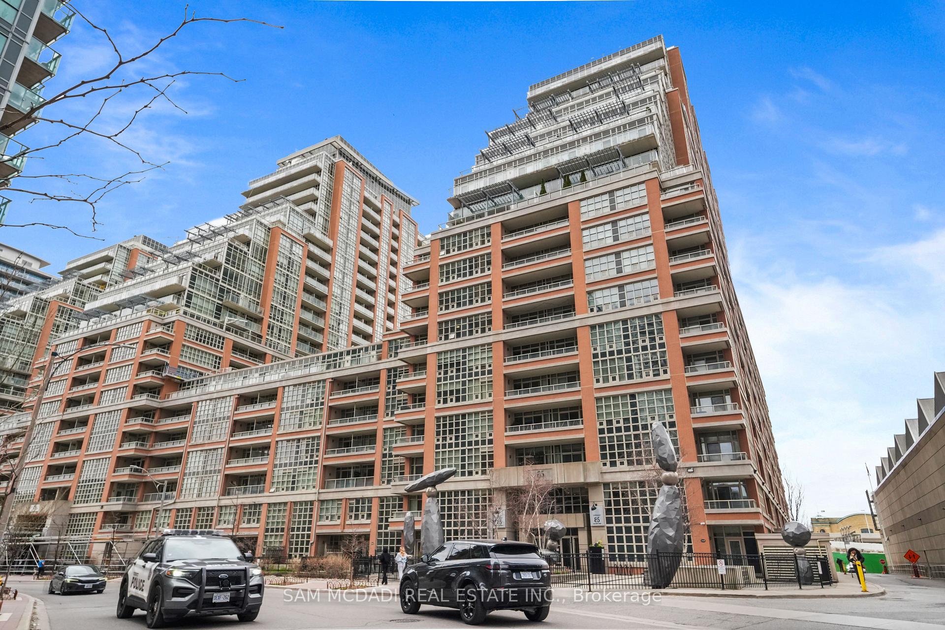 85 East Liberty Street 2304