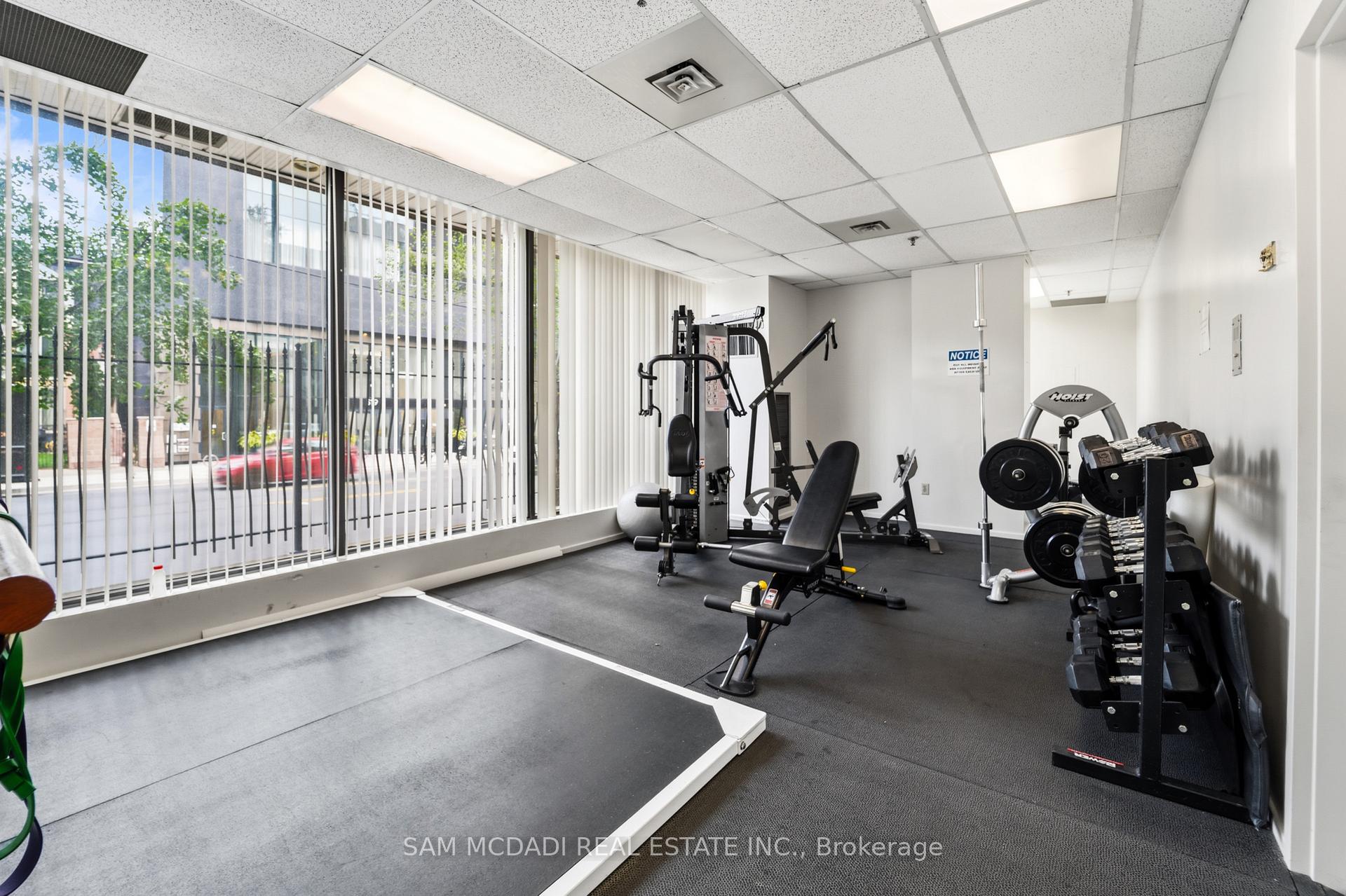 117 Gerrard Street E 613