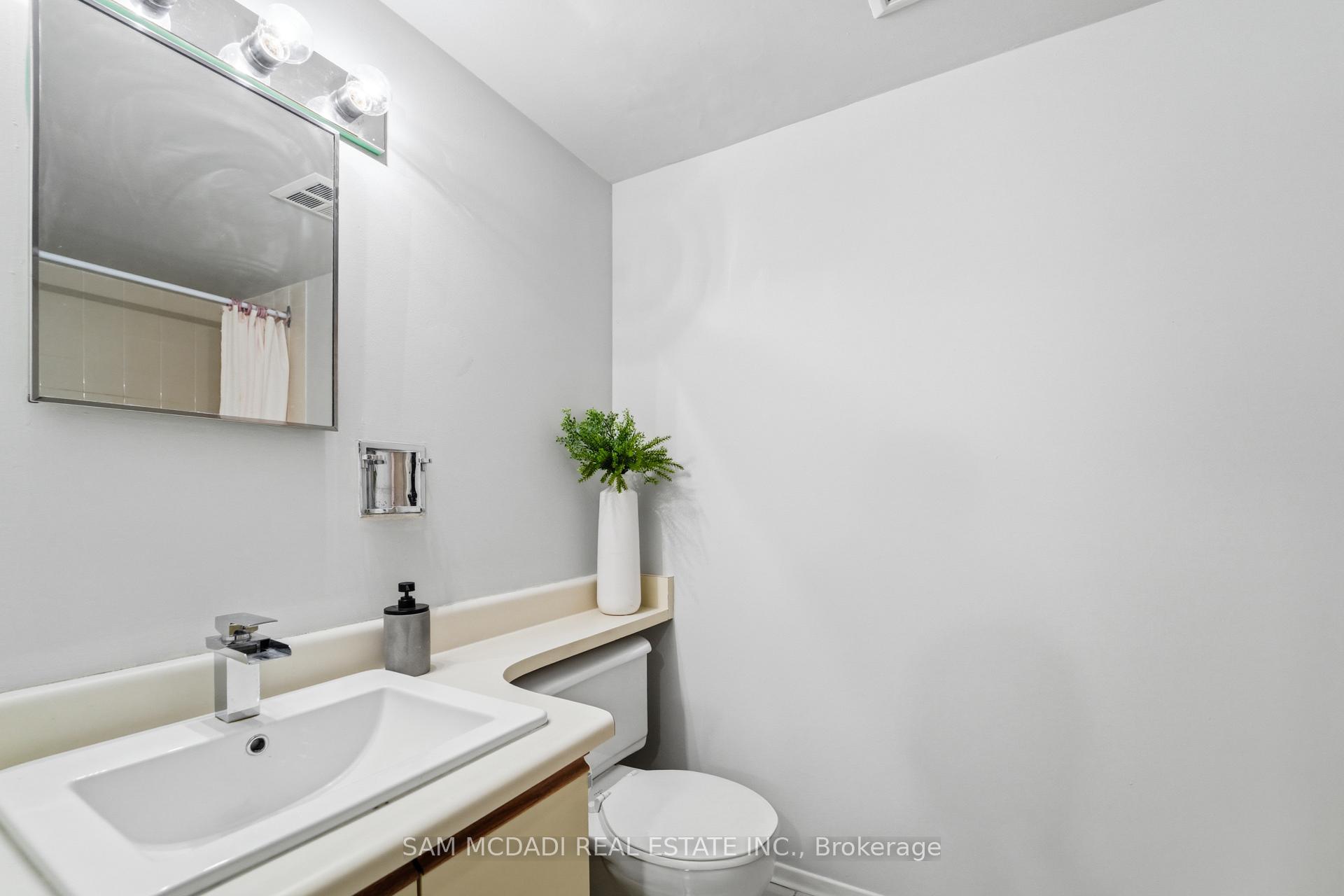 117 Gerrard Street E 613