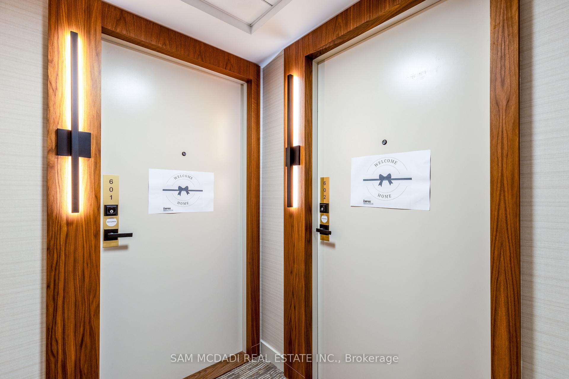 327 King Street W 602