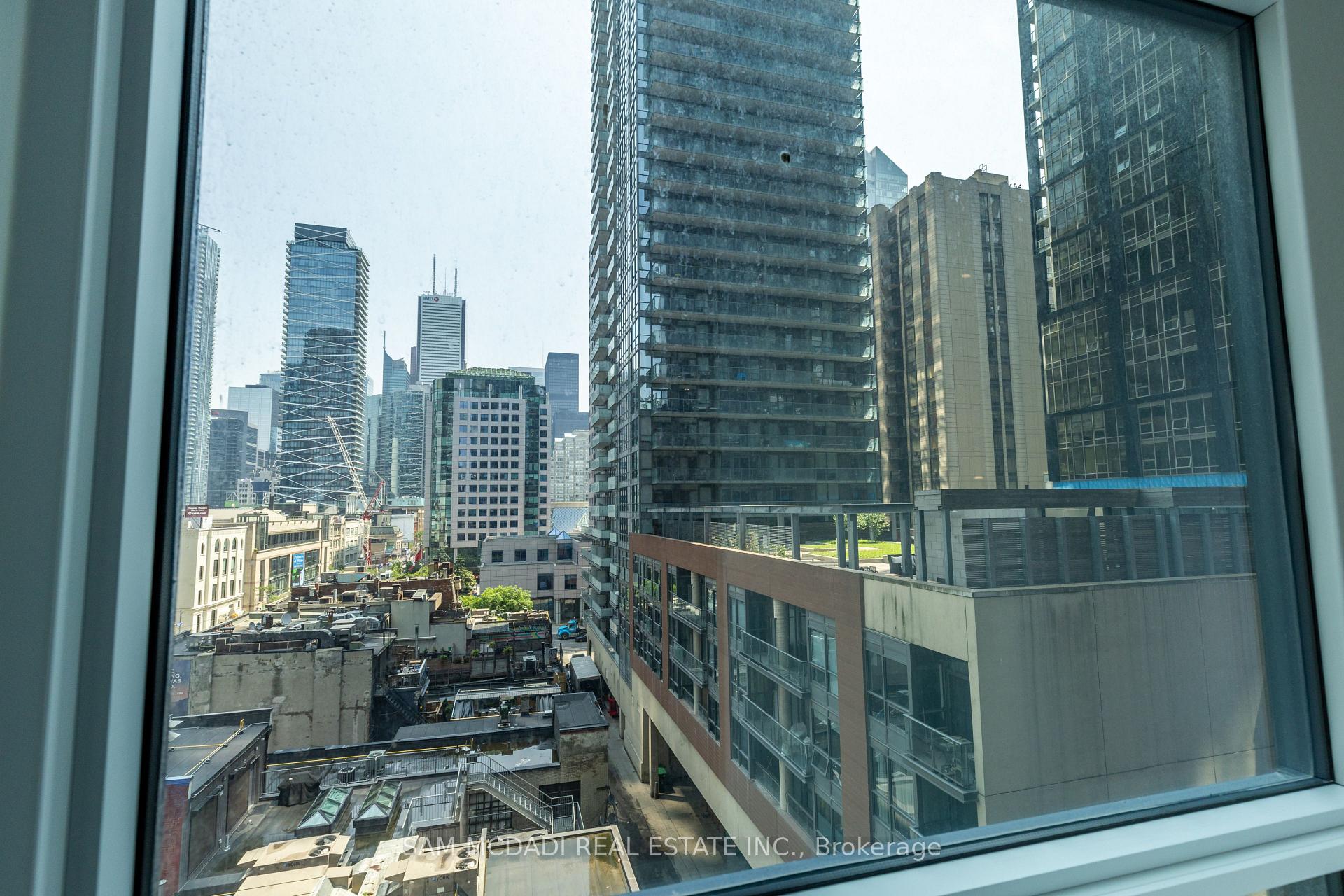 327 King Street W 602