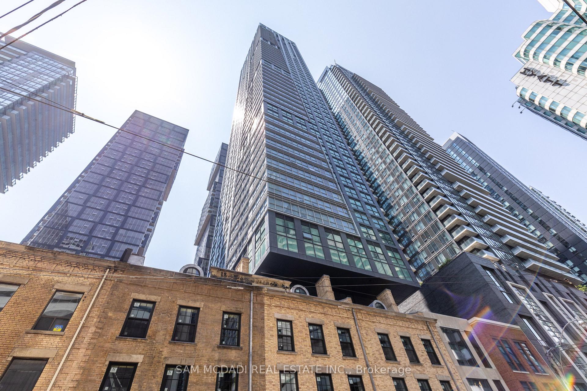 327 King Street W 602