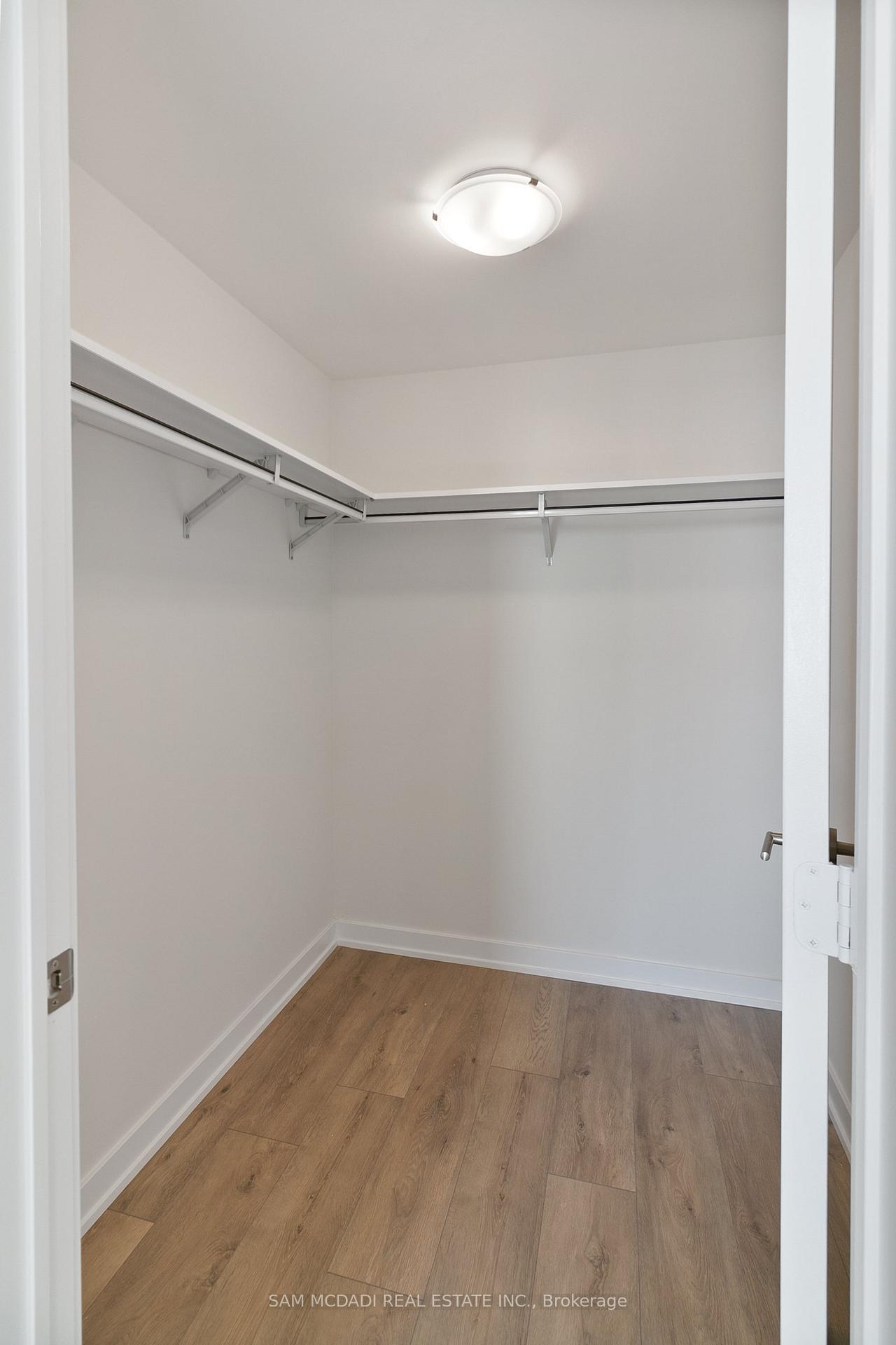 28 Freeland Street 2809