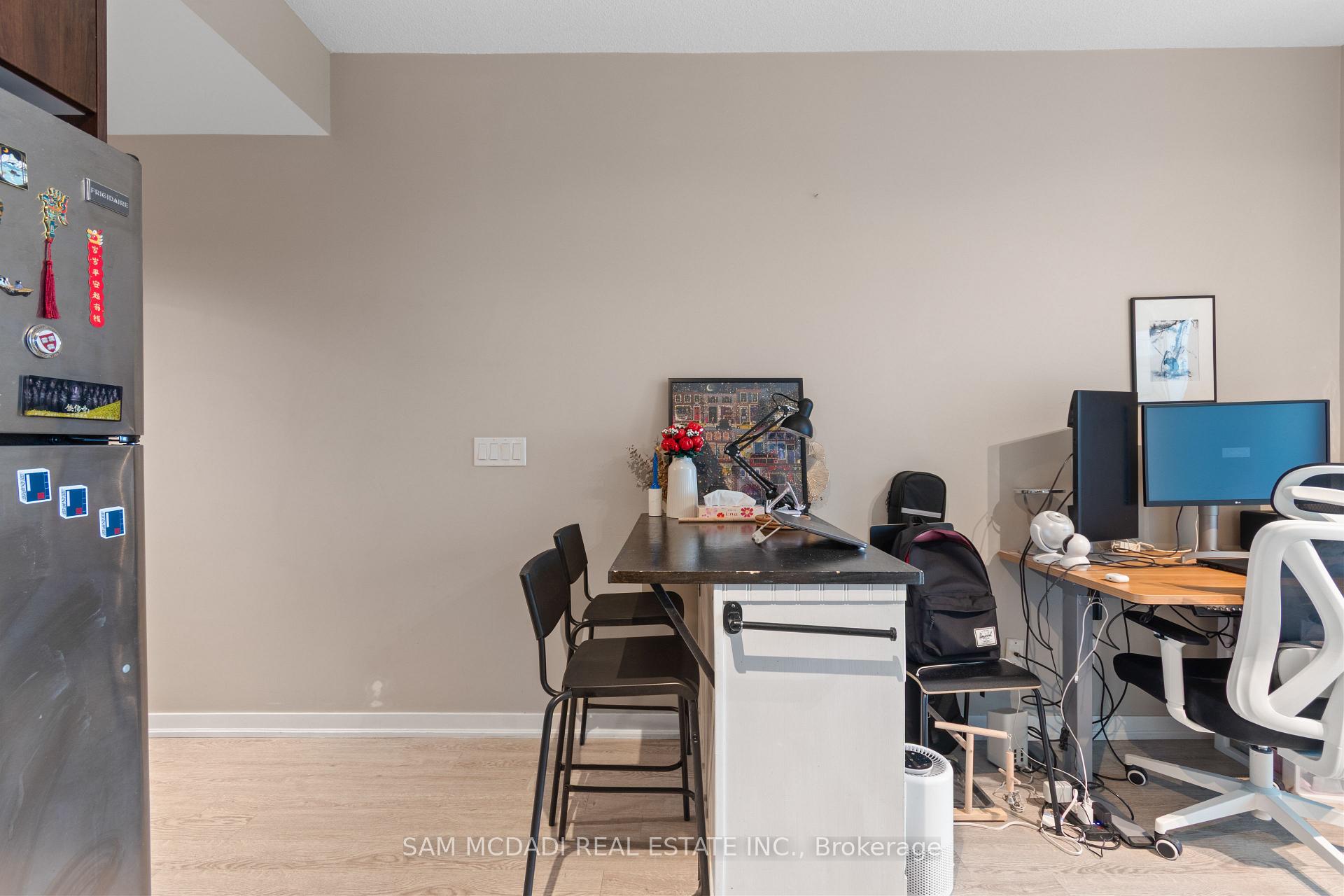 150 East Liberty Street 1208