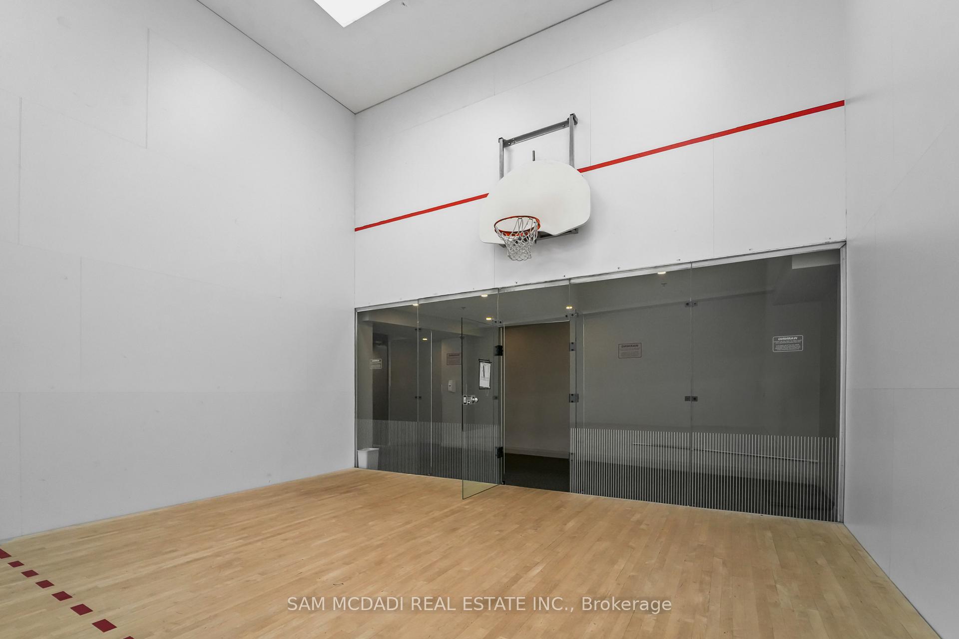 18 Harbour Street 2304, Toronto Unit: 2304