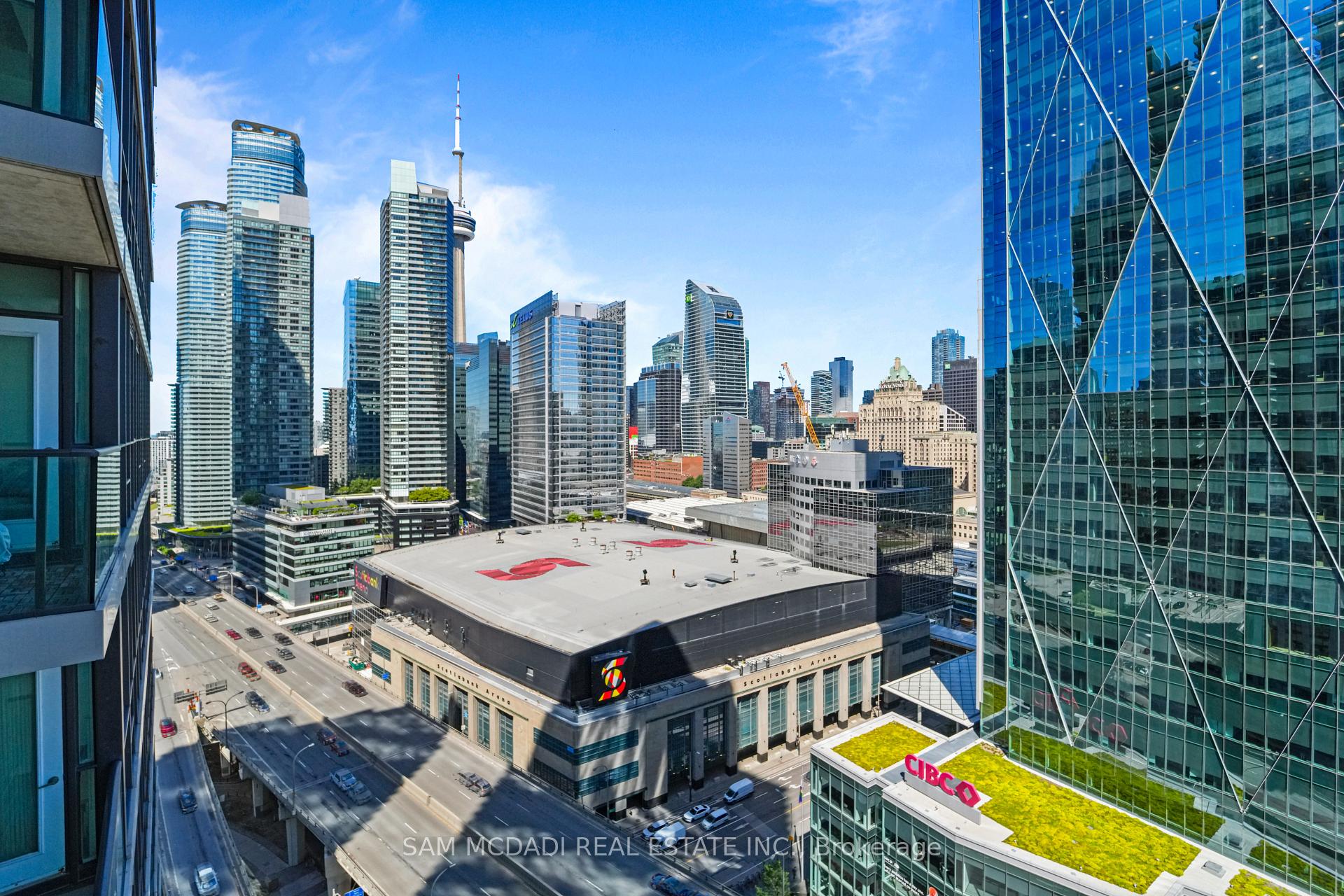 18 Harbour Street 2304, Toronto Unit: 2304
