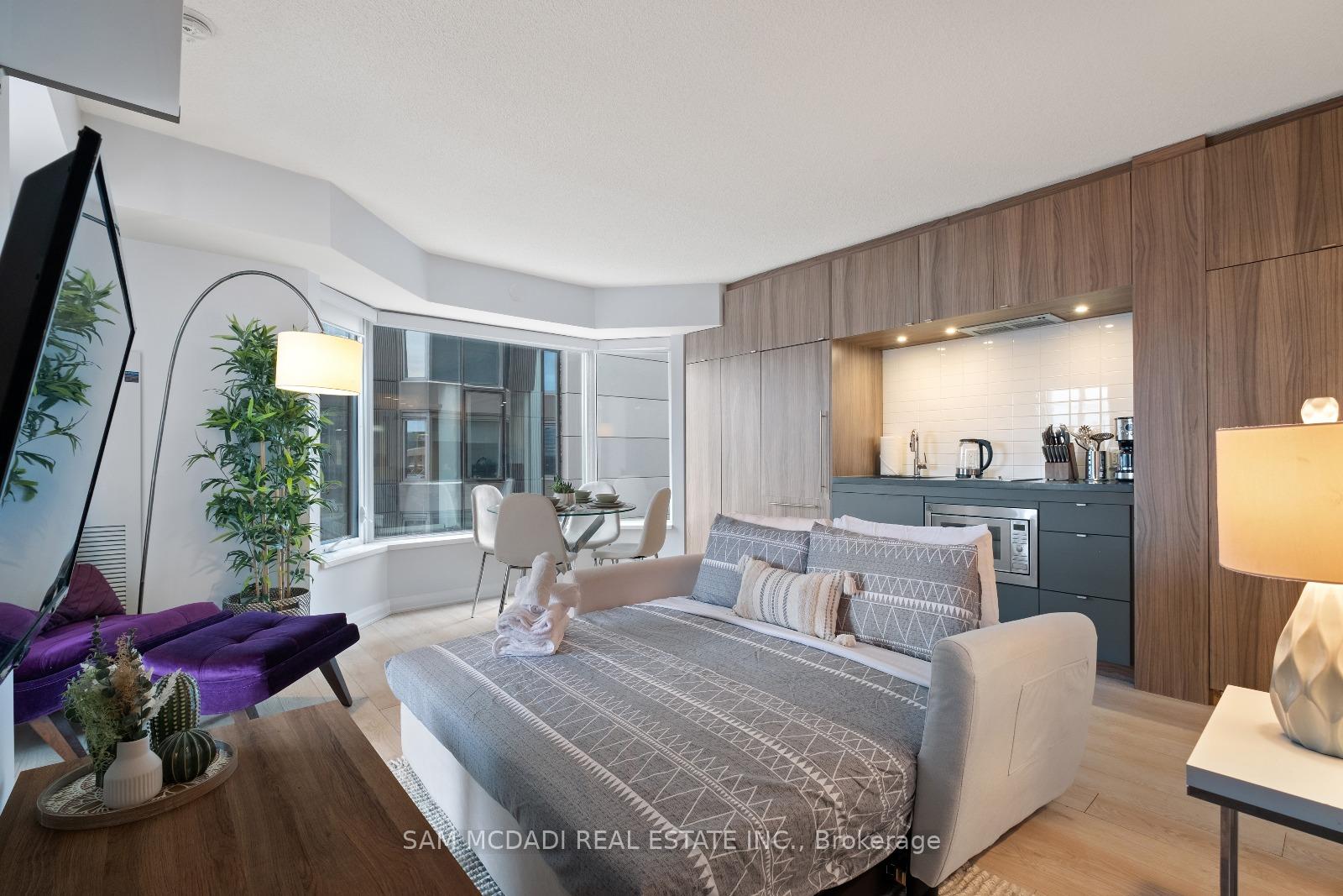 155 Yorkville Avenue 704, Toronto Unit: 704