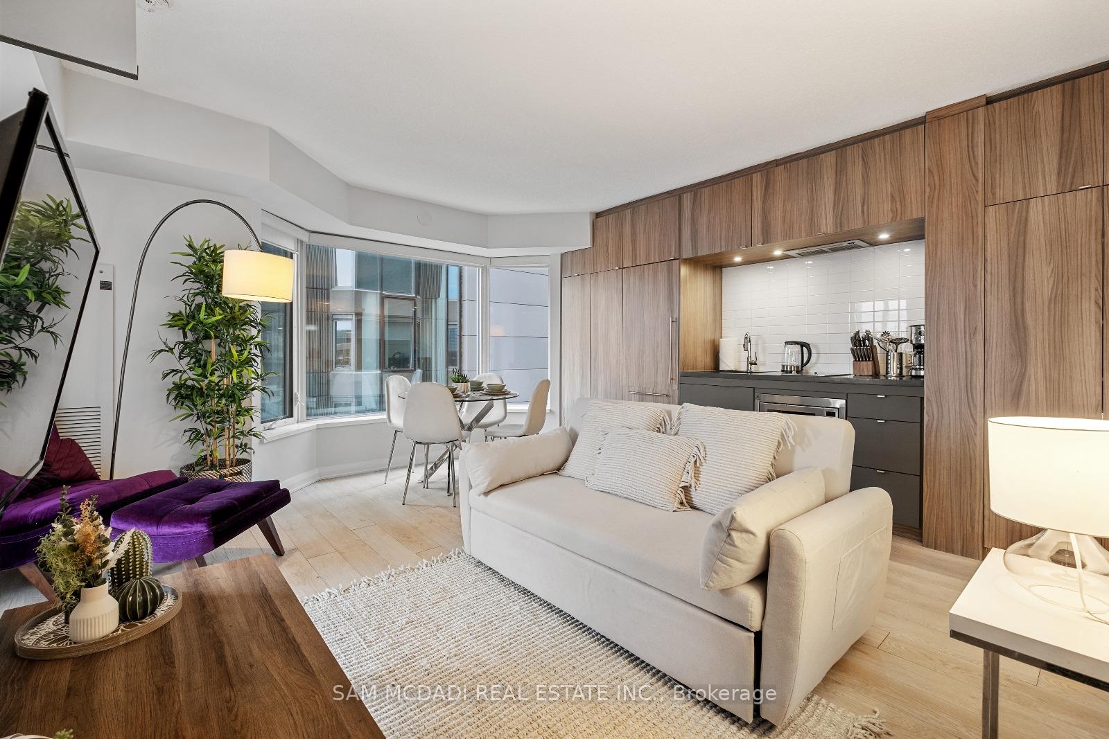155 Yorkville Avenue 704, Toronto Unit: 704