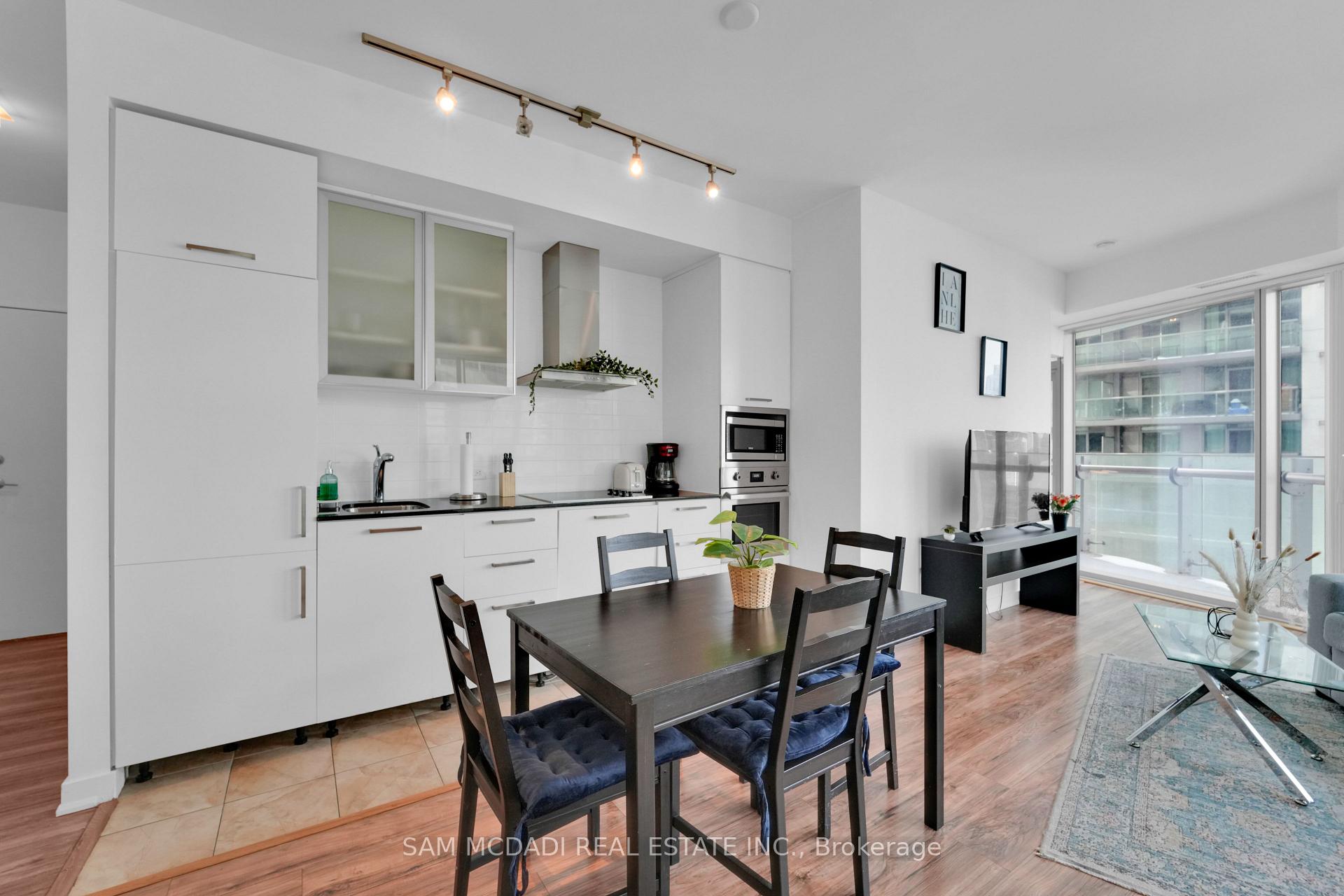 12 York Street 2307, Toronto Unit: 2307