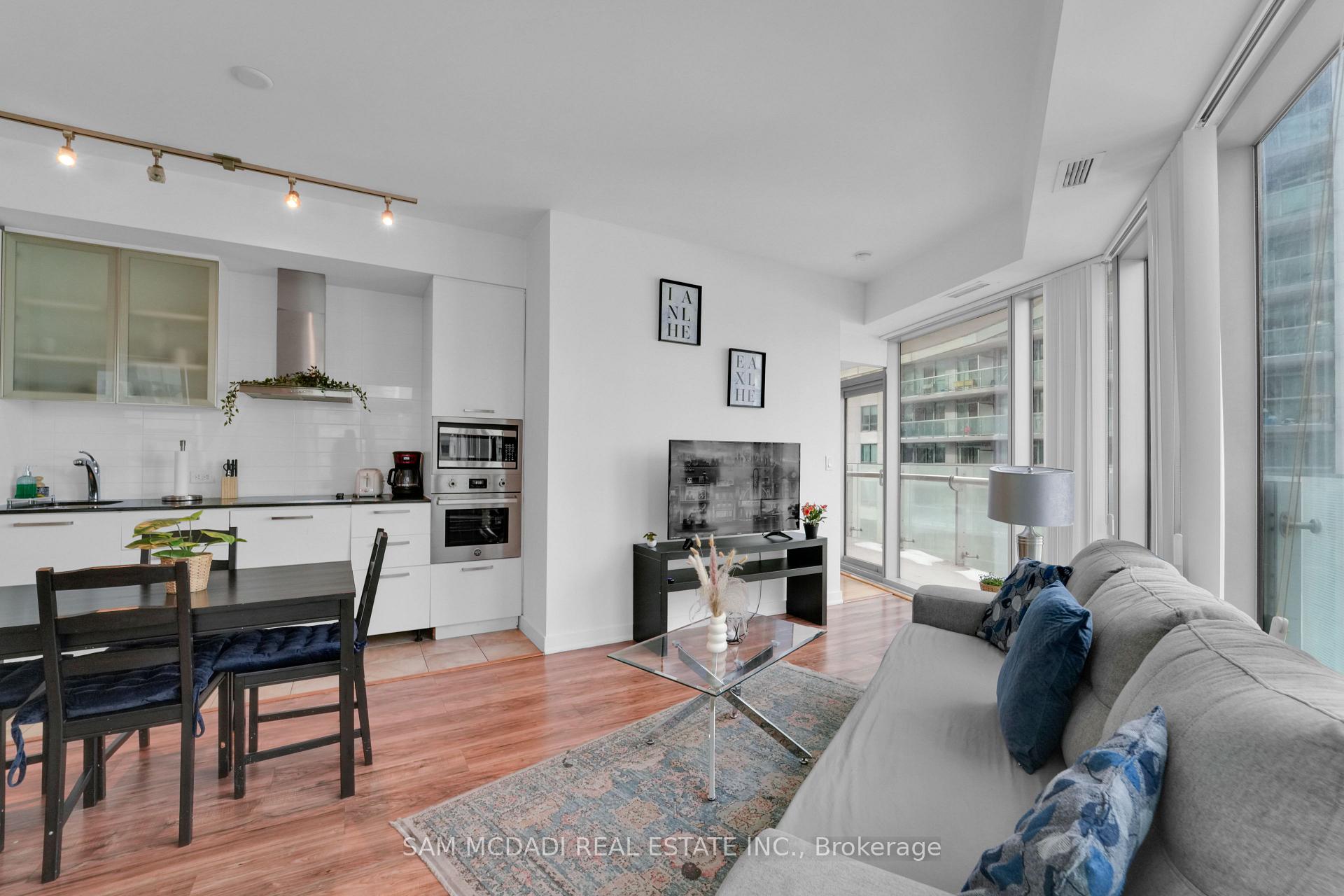 12 York Street 2307, Toronto Unit: 2307