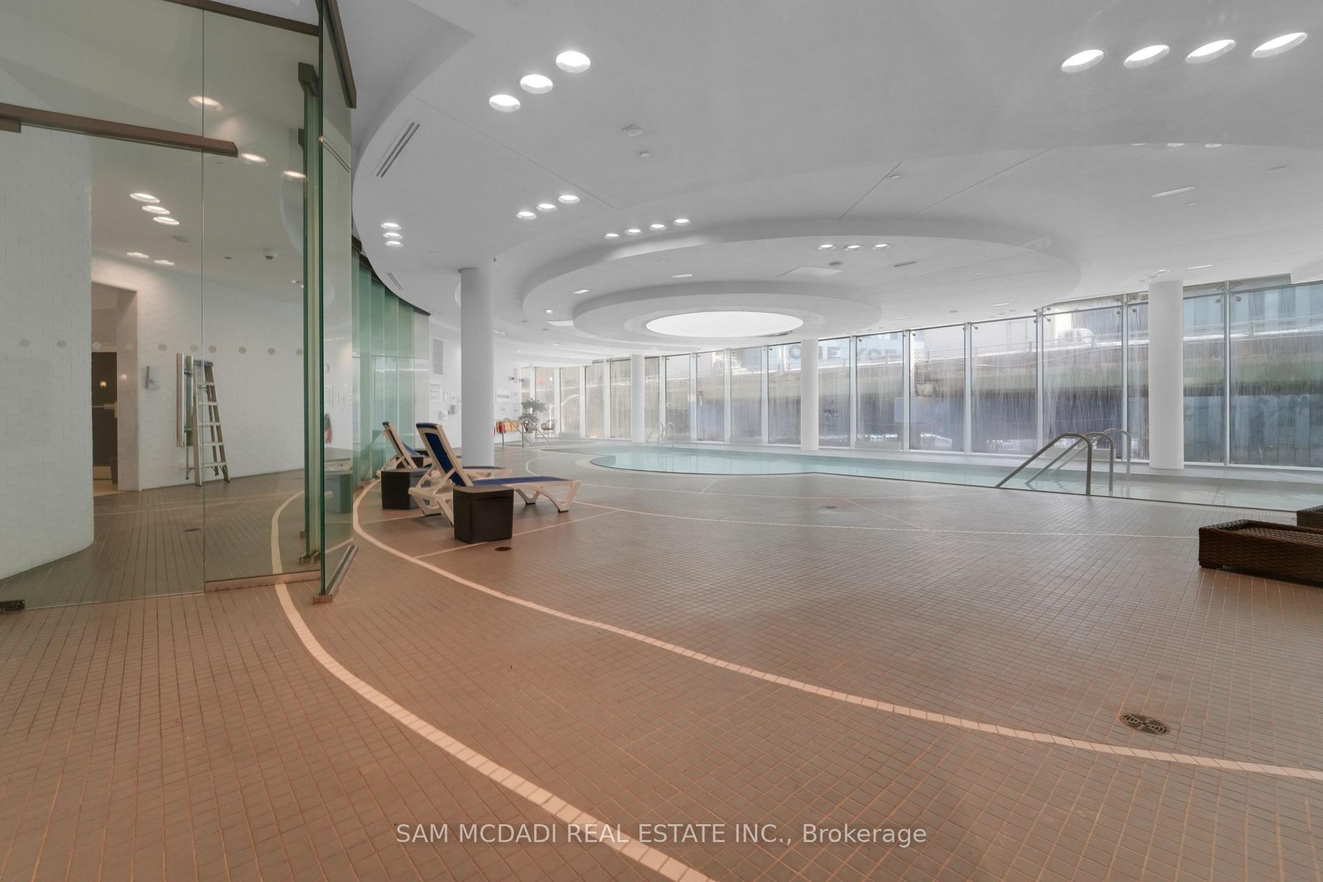 12 York Street 2307, Toronto Unit: 2307