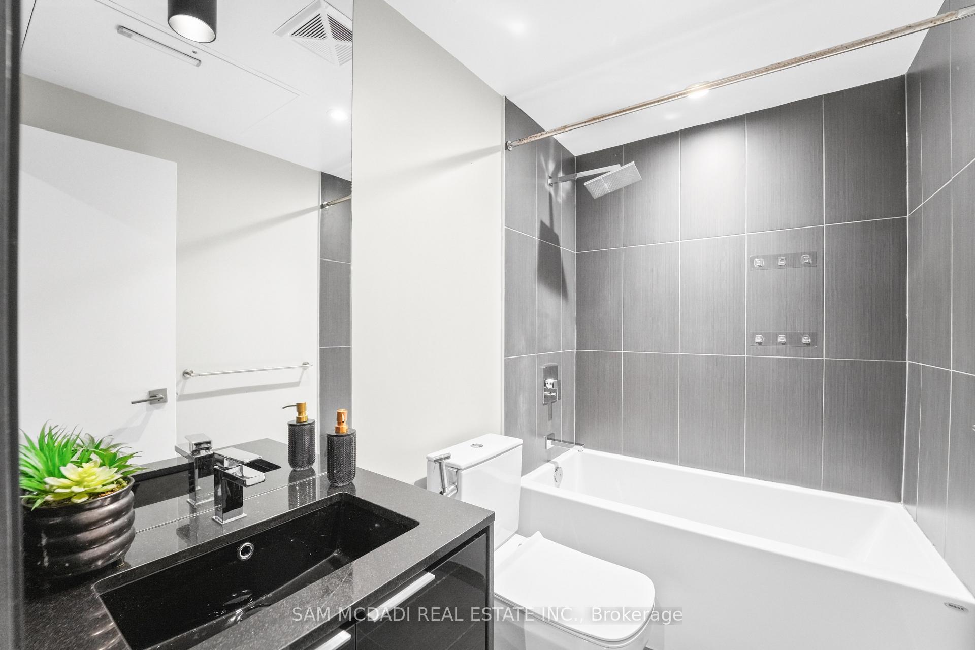 70 Temperance Street 608, Toronto Unit: 608