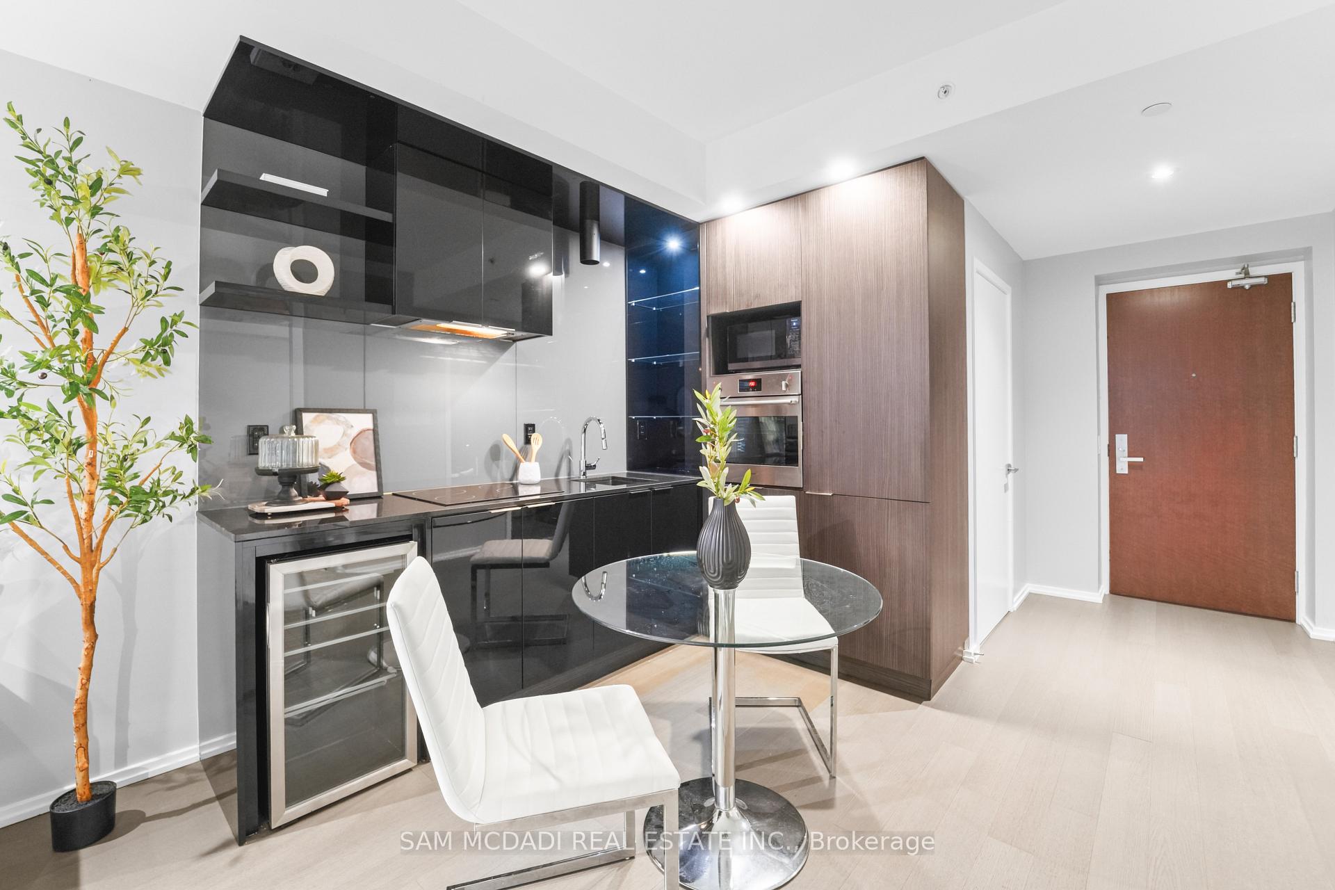 70 Temperance Street 608, Toronto Unit: 608