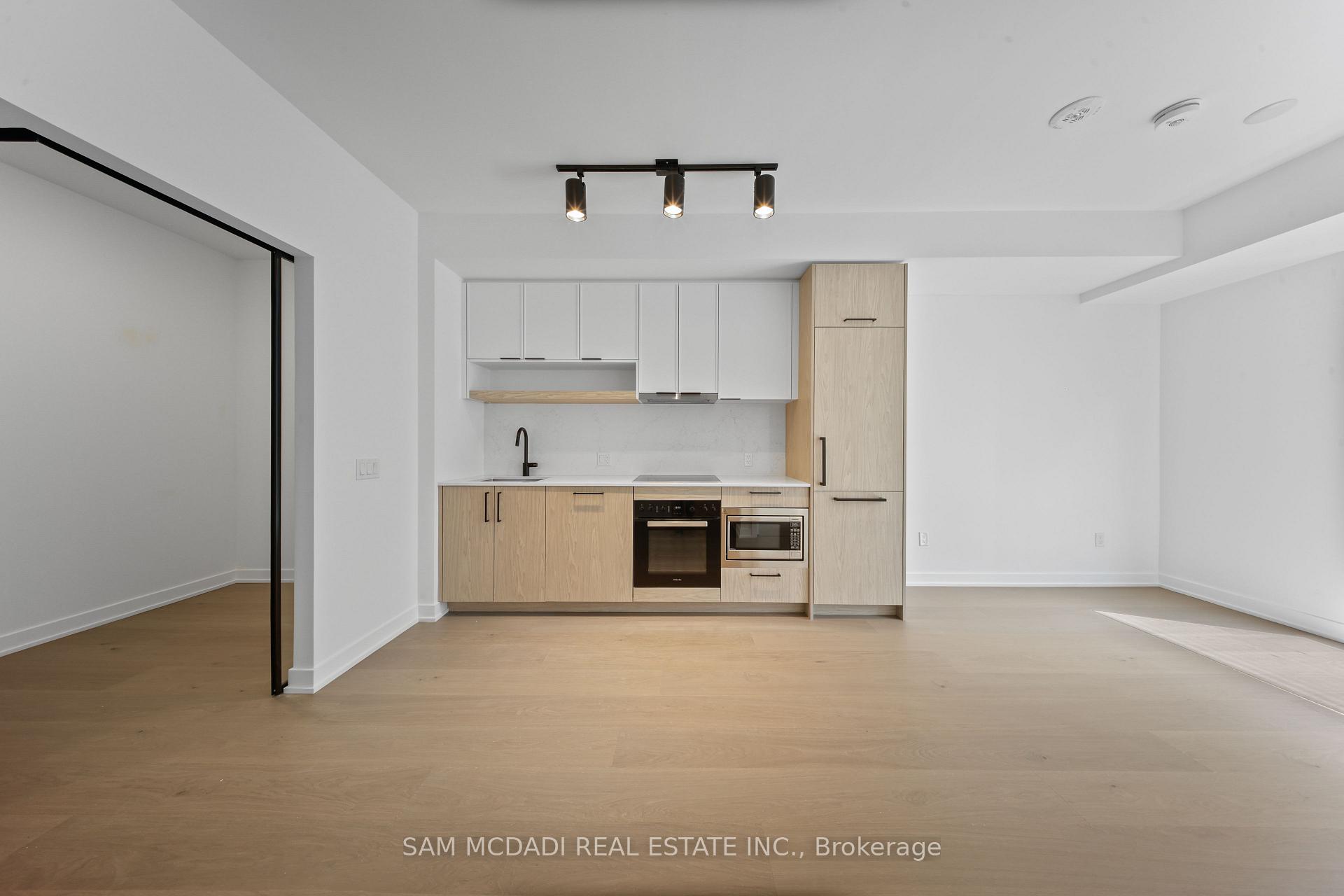 89 Montclair Avenue, Toronto