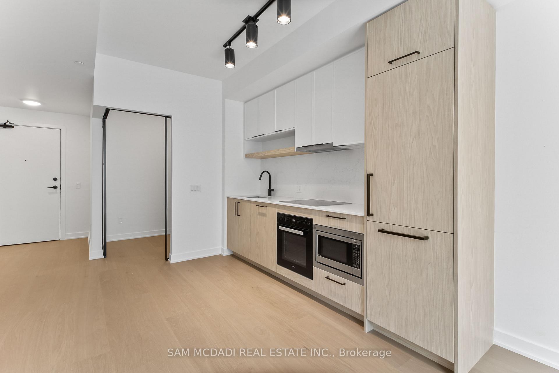 89 Montclair Avenue, Toronto