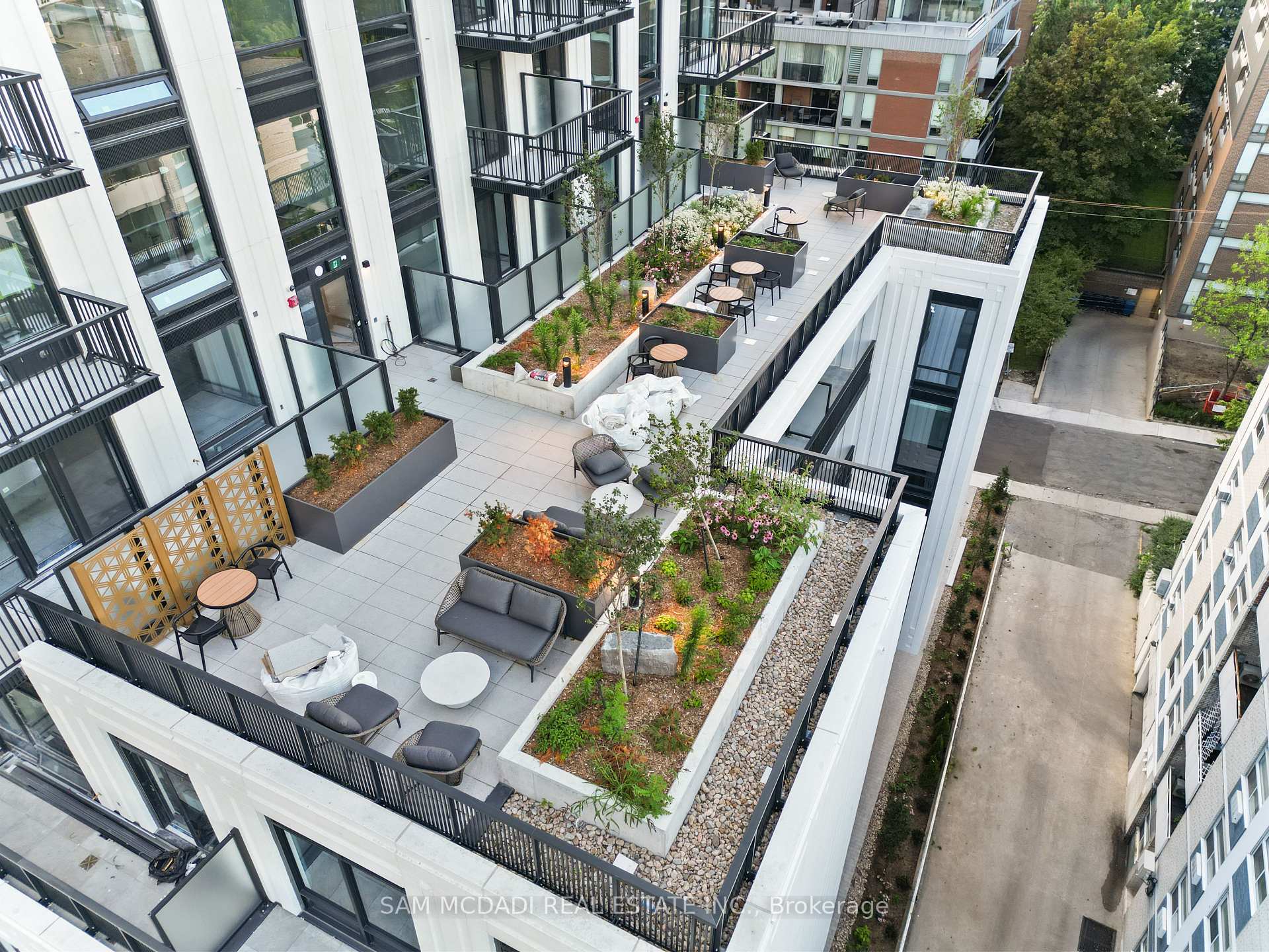 89 Montclair Avenue, Toronto