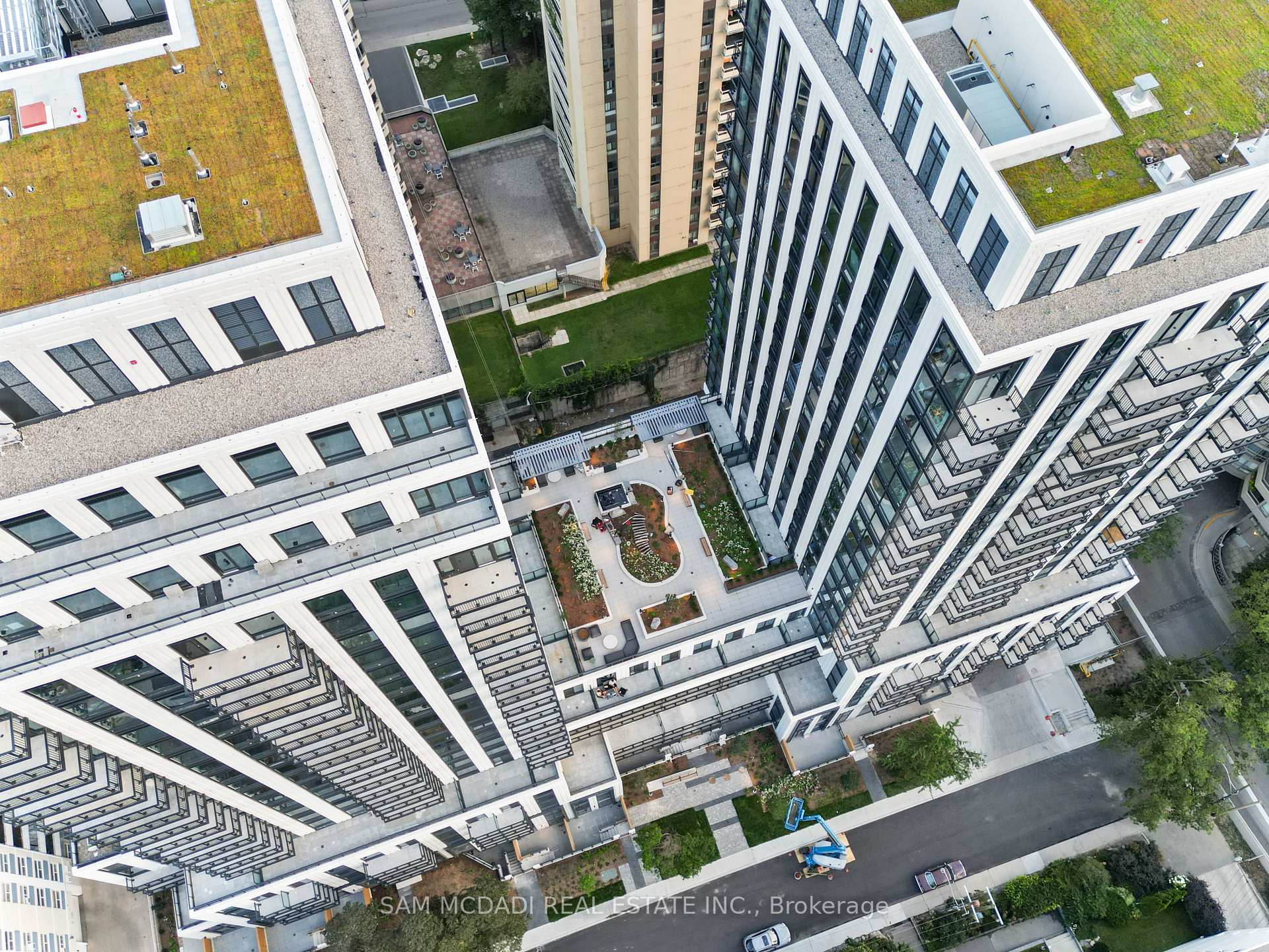 89 Montclair Avenue, Toronto