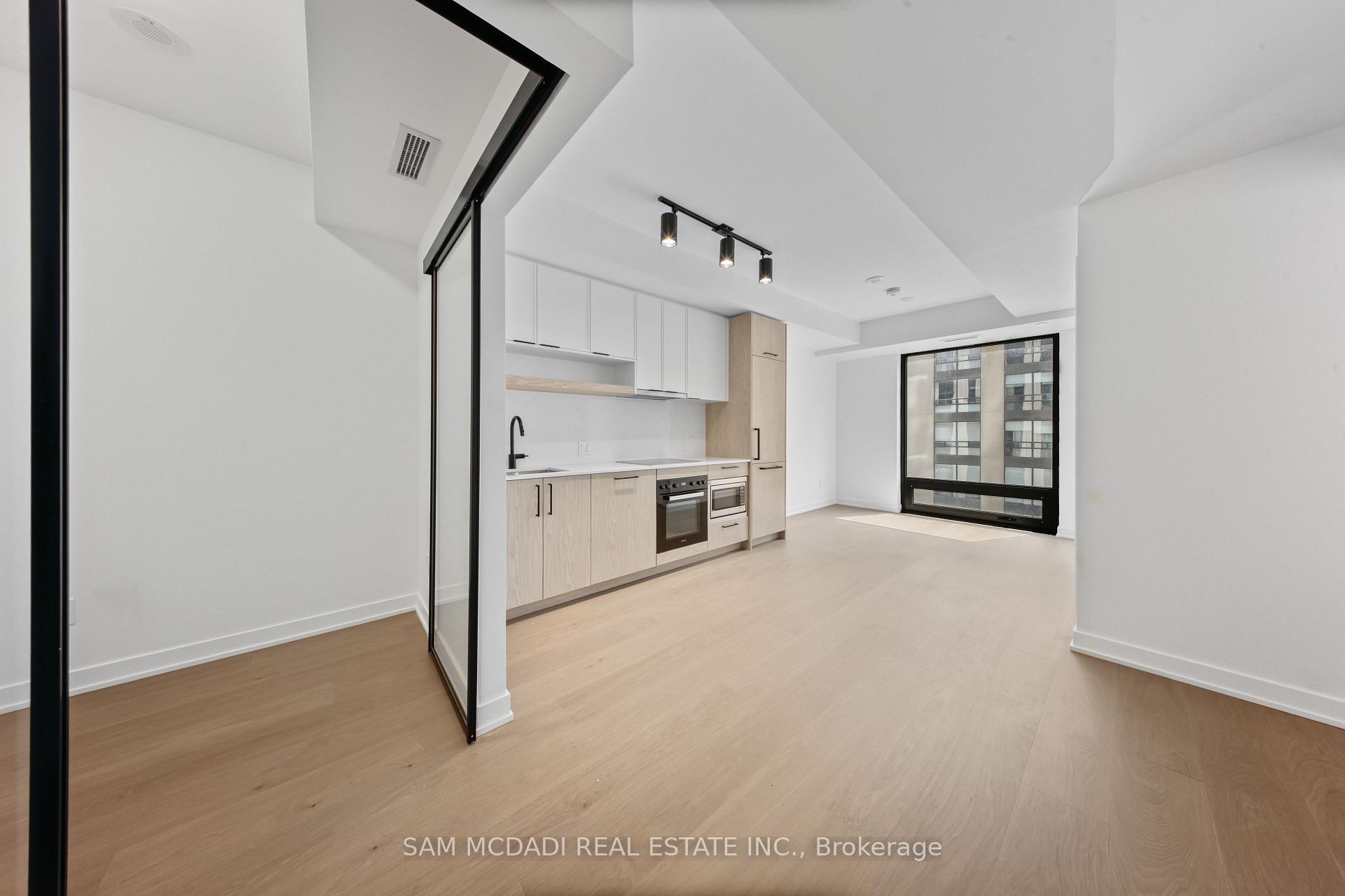 89 Montclair Avenue, Toronto