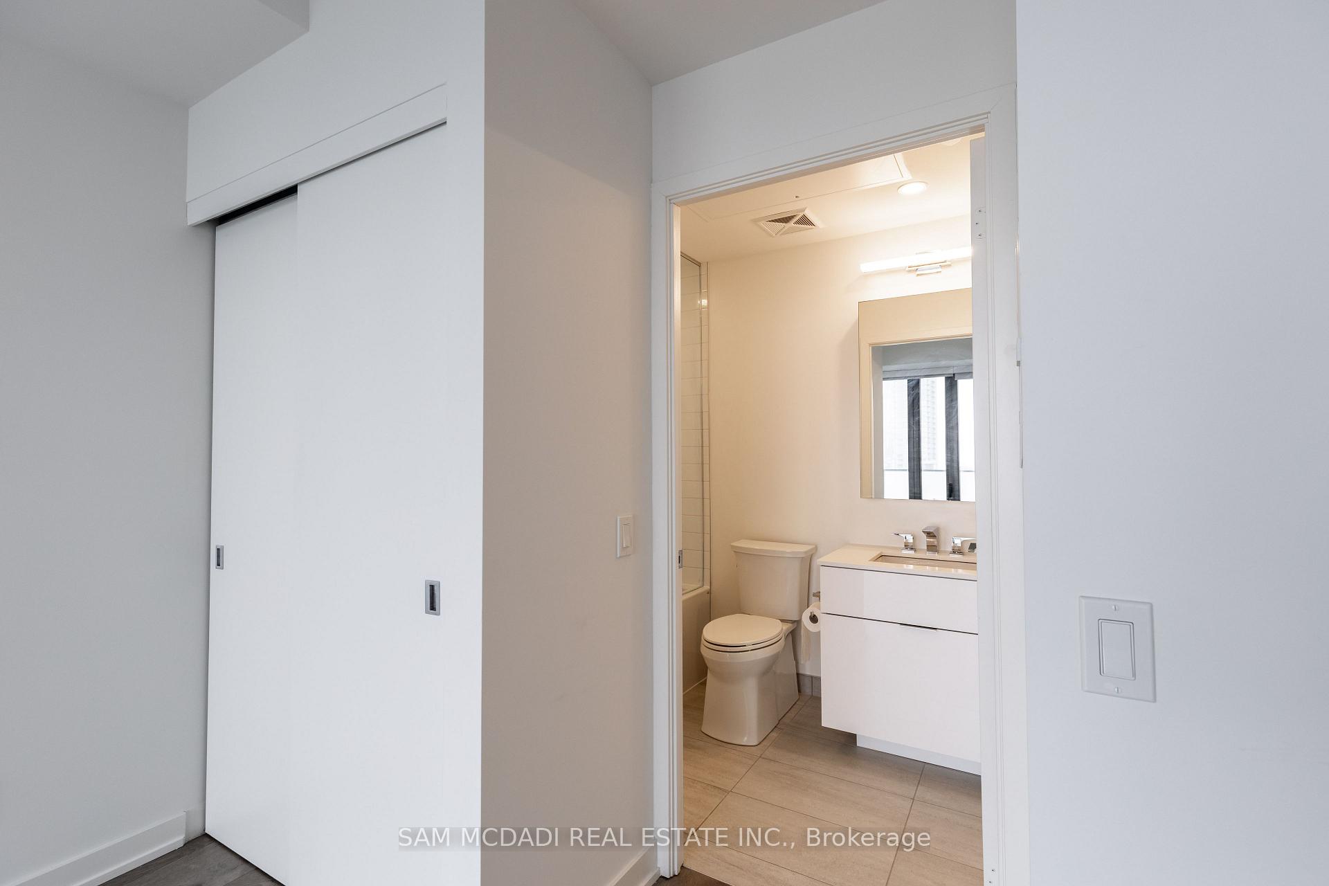 20 Lombard Street 3608, Toronto Unit: 3608