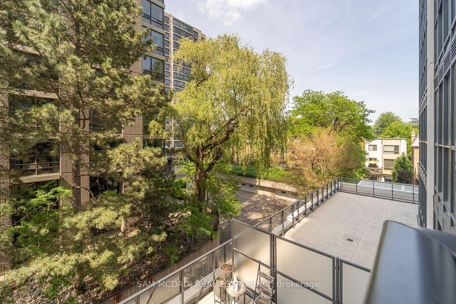 609 Avenue Road 301, Toronto Unit: 301
