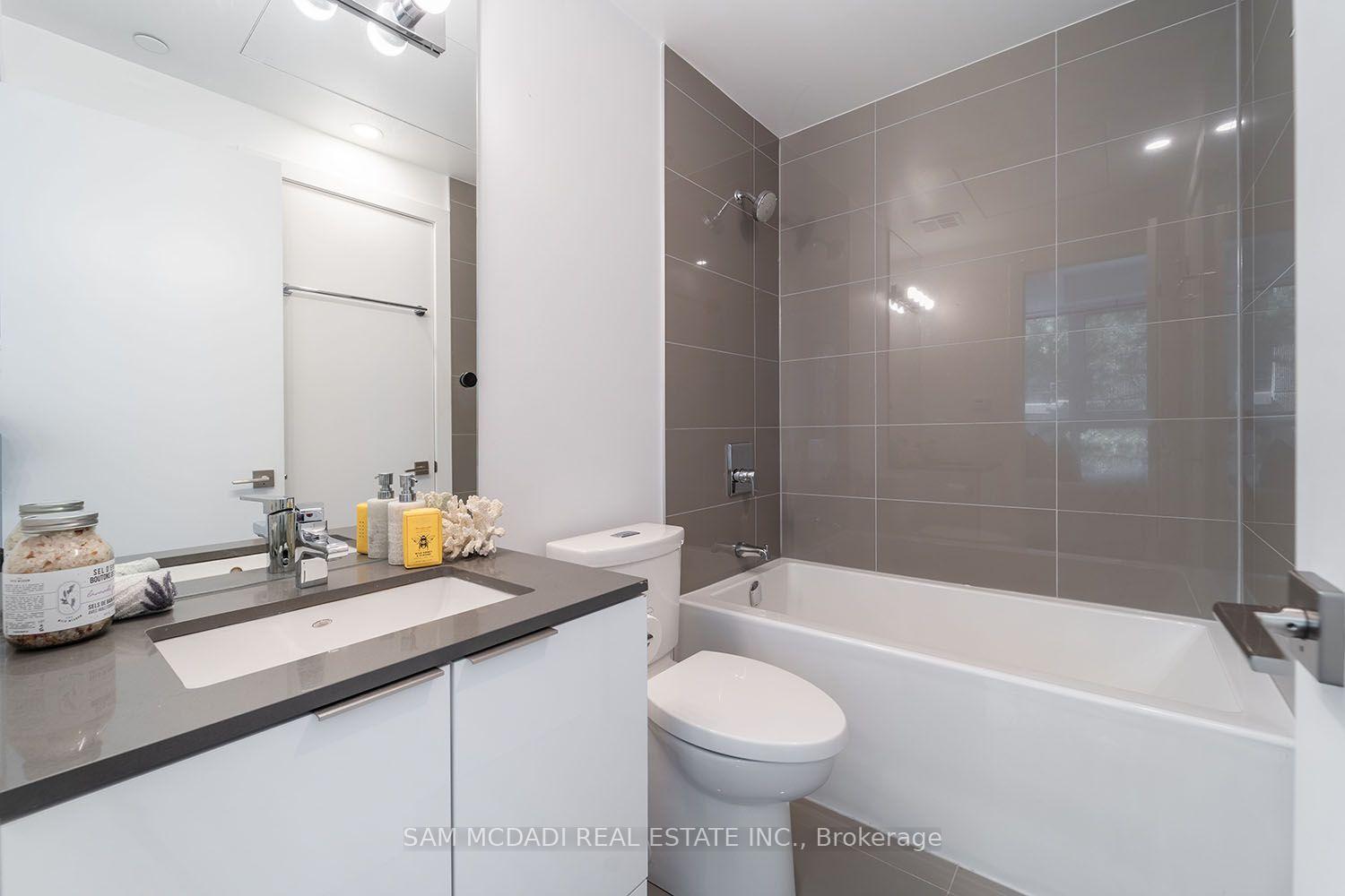 609 Avenue Road 301, Toronto Unit: 301