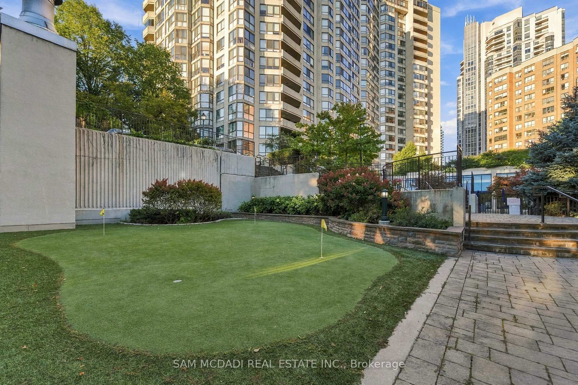 5444 Yonge Street 304, Toronto Unit: 304