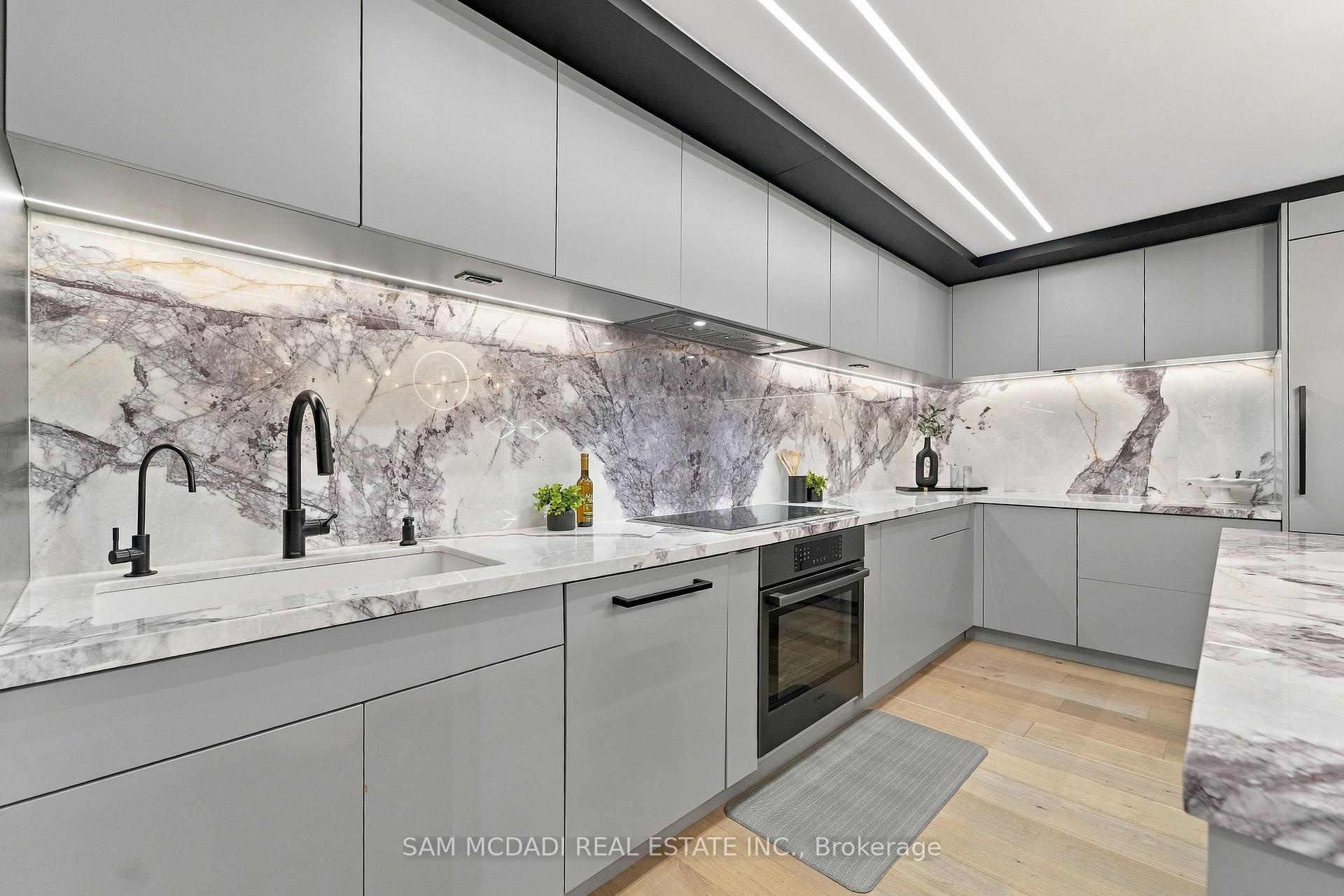 5444 Yonge Street 304, Toronto Unit: 304