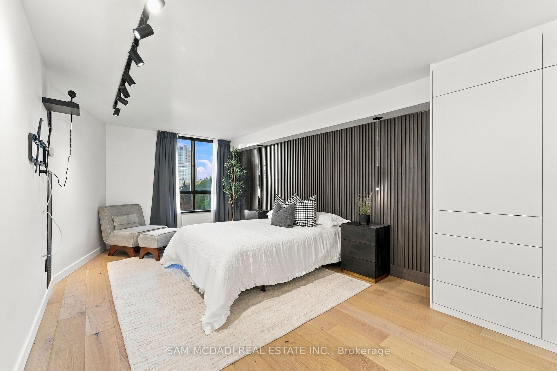 5444 Yonge Street 304, Toronto Unit: 304