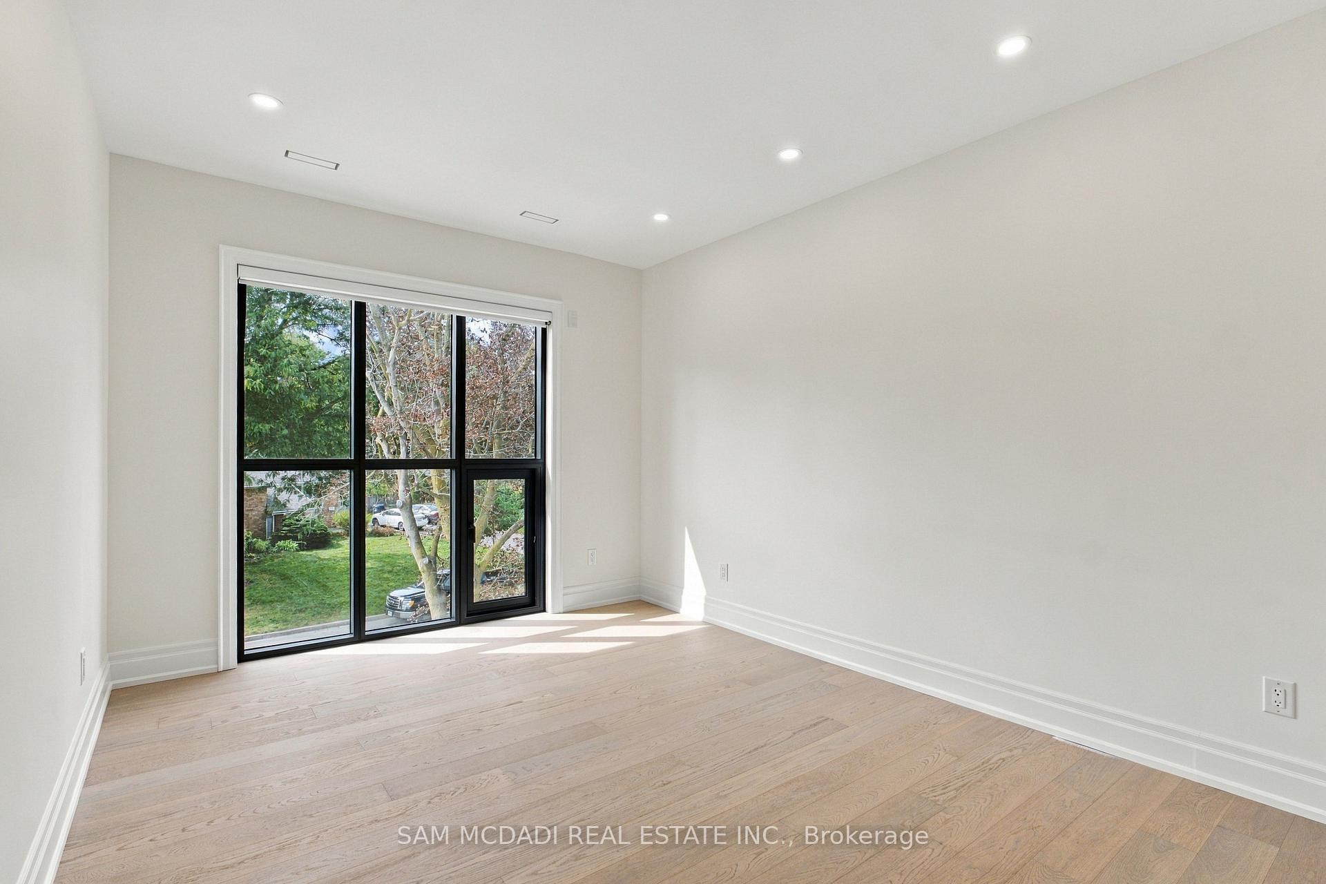 6 North Hills Terrace, Toronto
