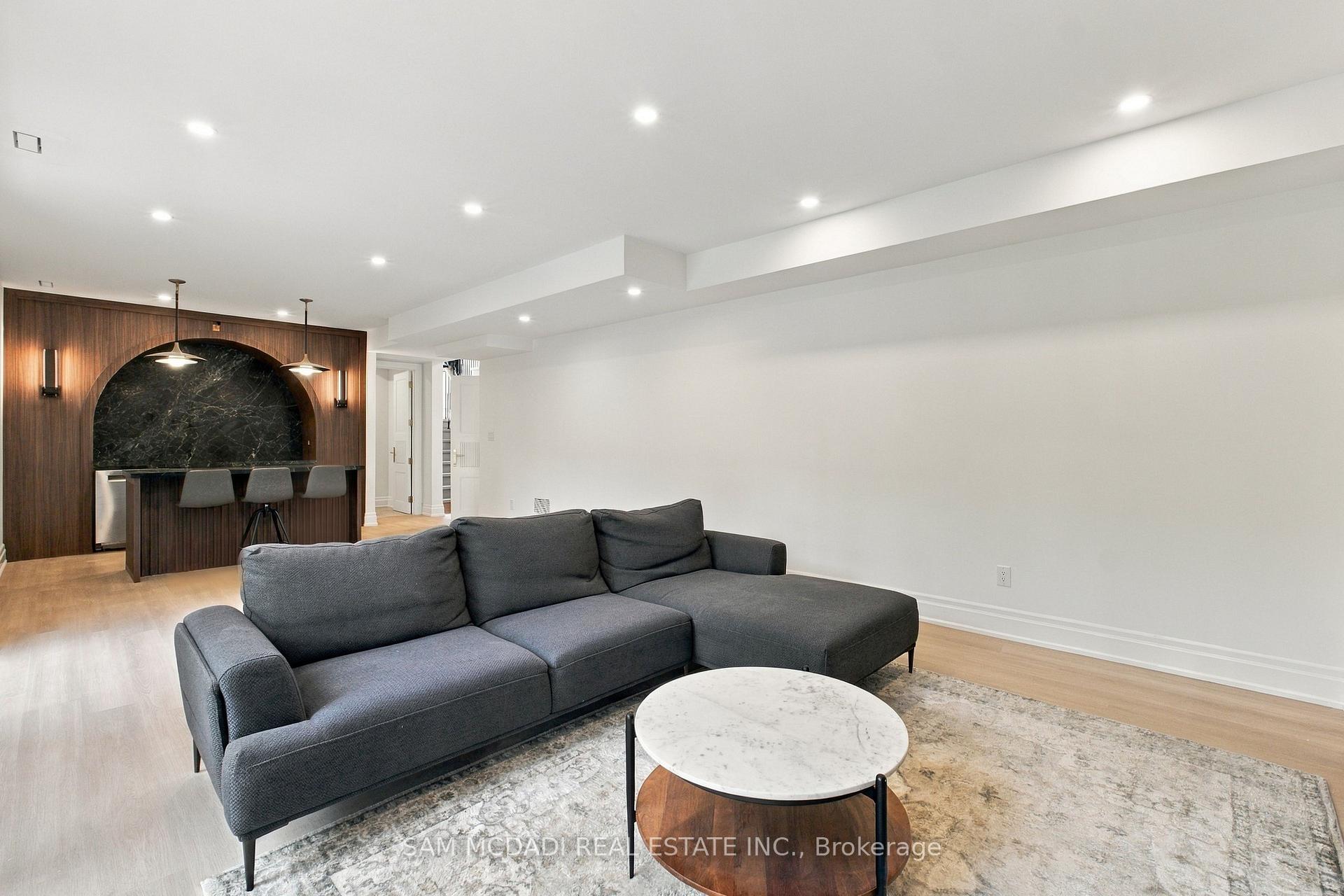 6 North Hills Terrace, Toronto