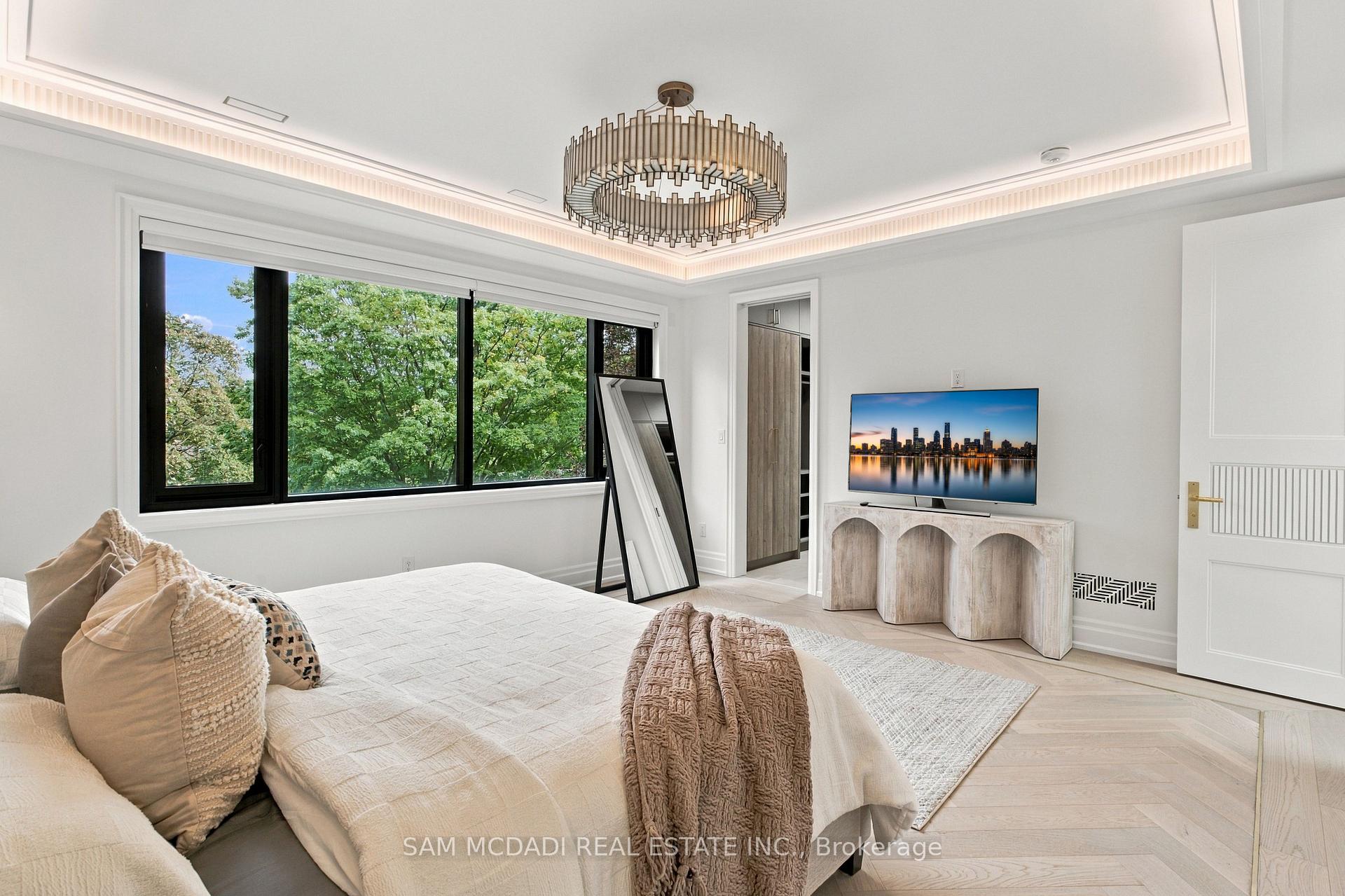 6 North Hills Terrace, Toronto