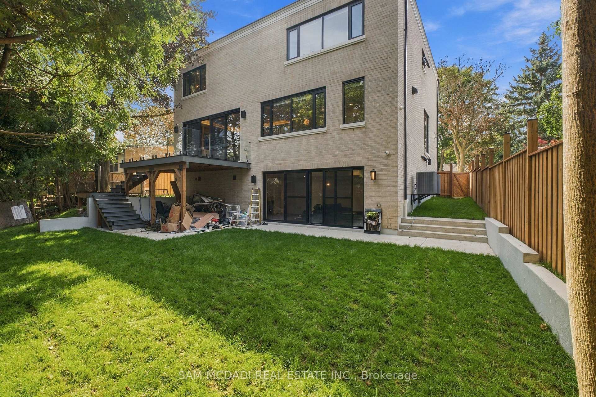 6 North Hills Terrace, Toronto