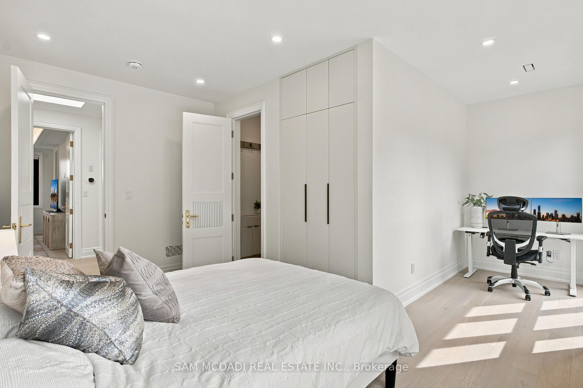 6 North Hills Terrace, Toronto
