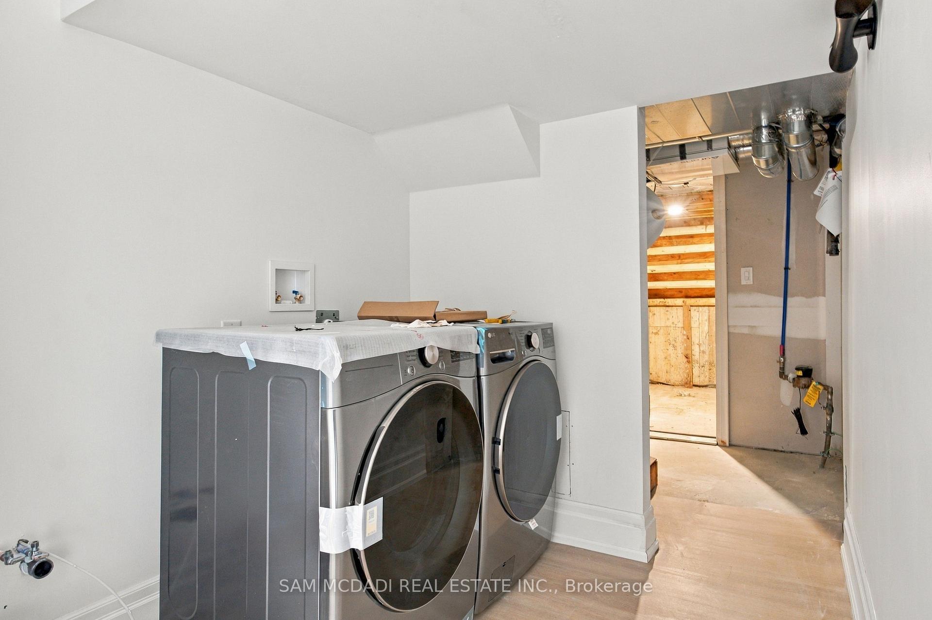 6 North Hills Terrace, Toronto