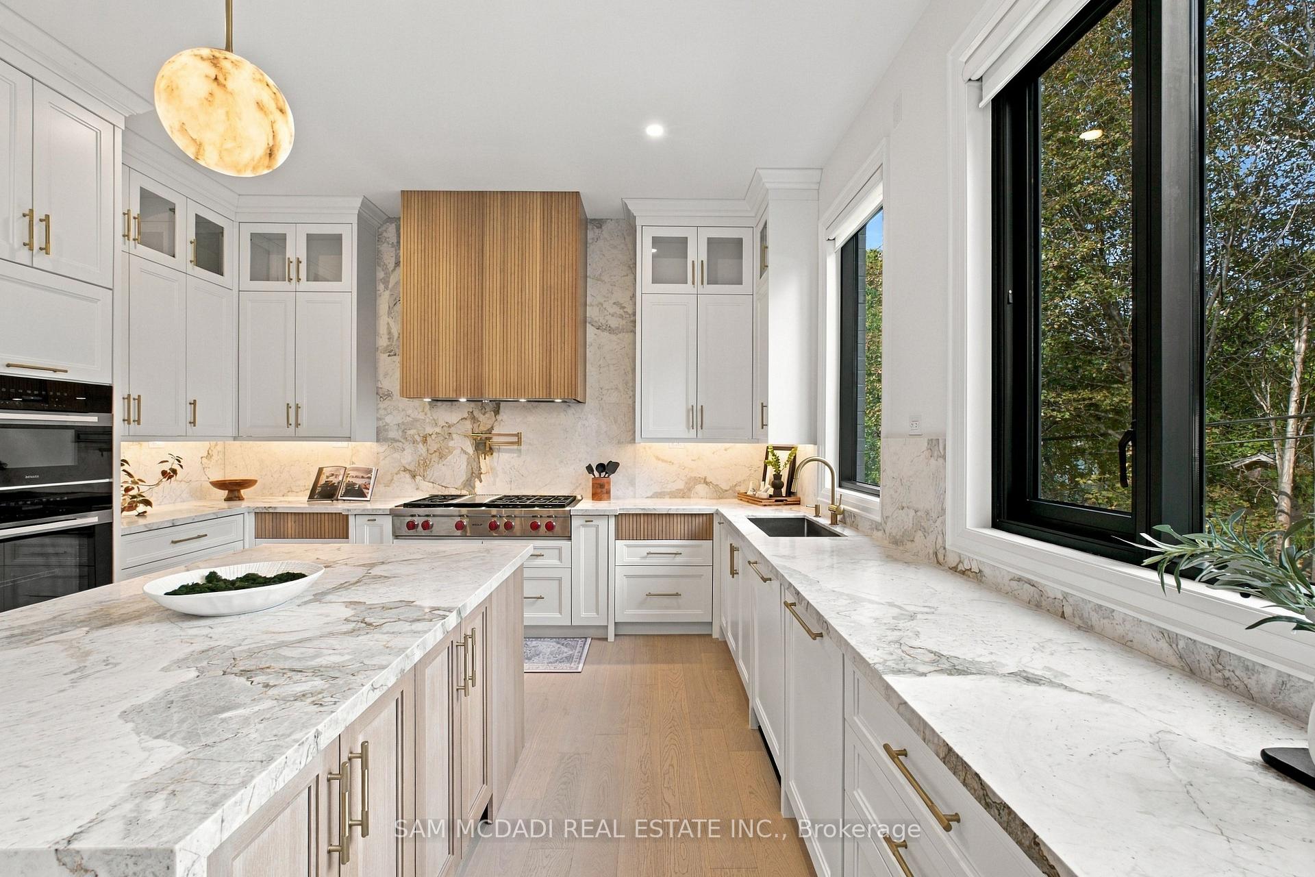 6 North Hills Terrace, Toronto