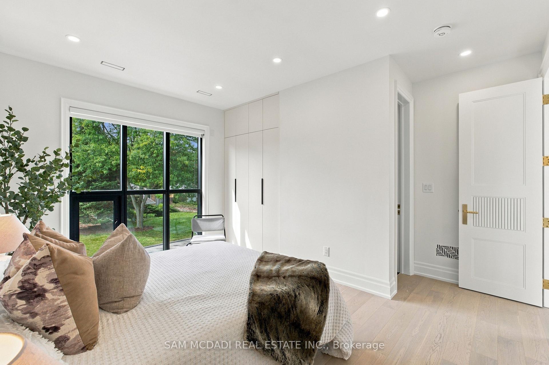 6 North Hills Terrace, Toronto