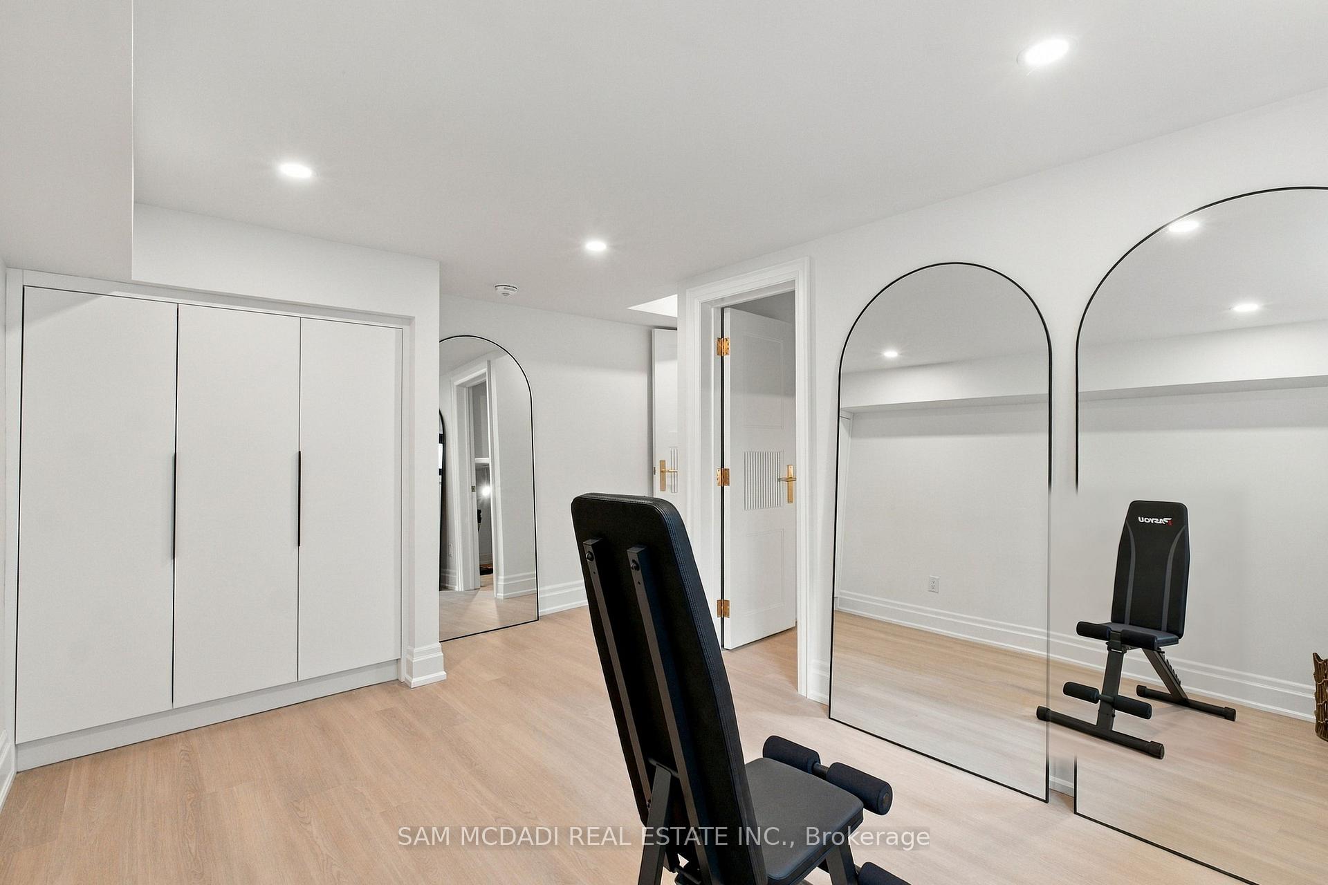 6 North Hills Terrace, Toronto