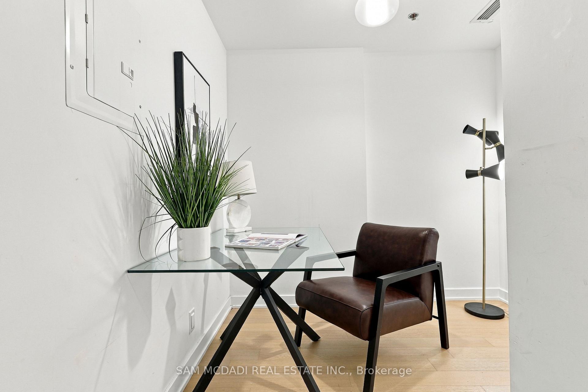15 Beverley Street TH27, Toronto Unit: TH27