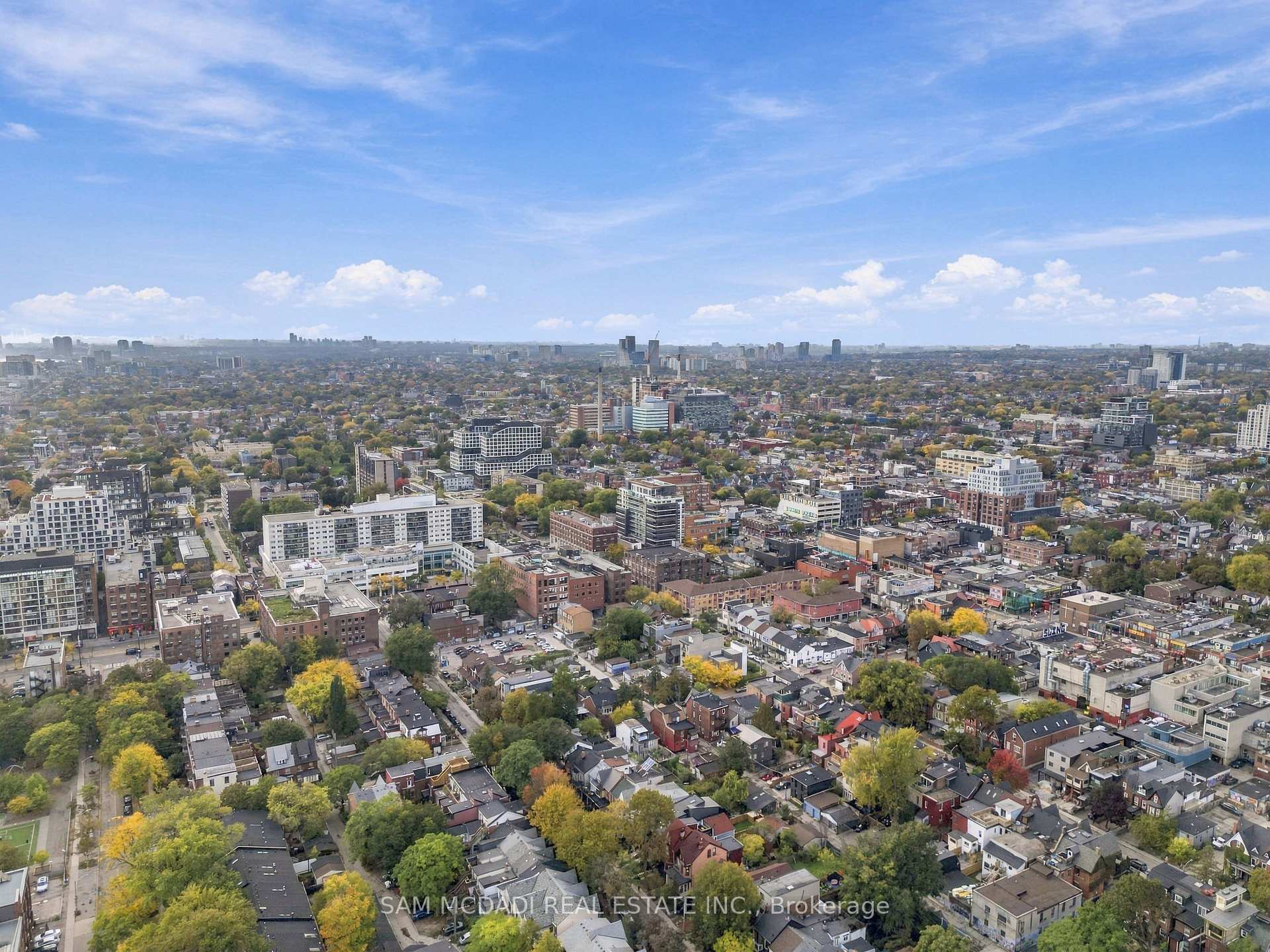 15 Beverley Street TH27, Toronto Unit: TH27
