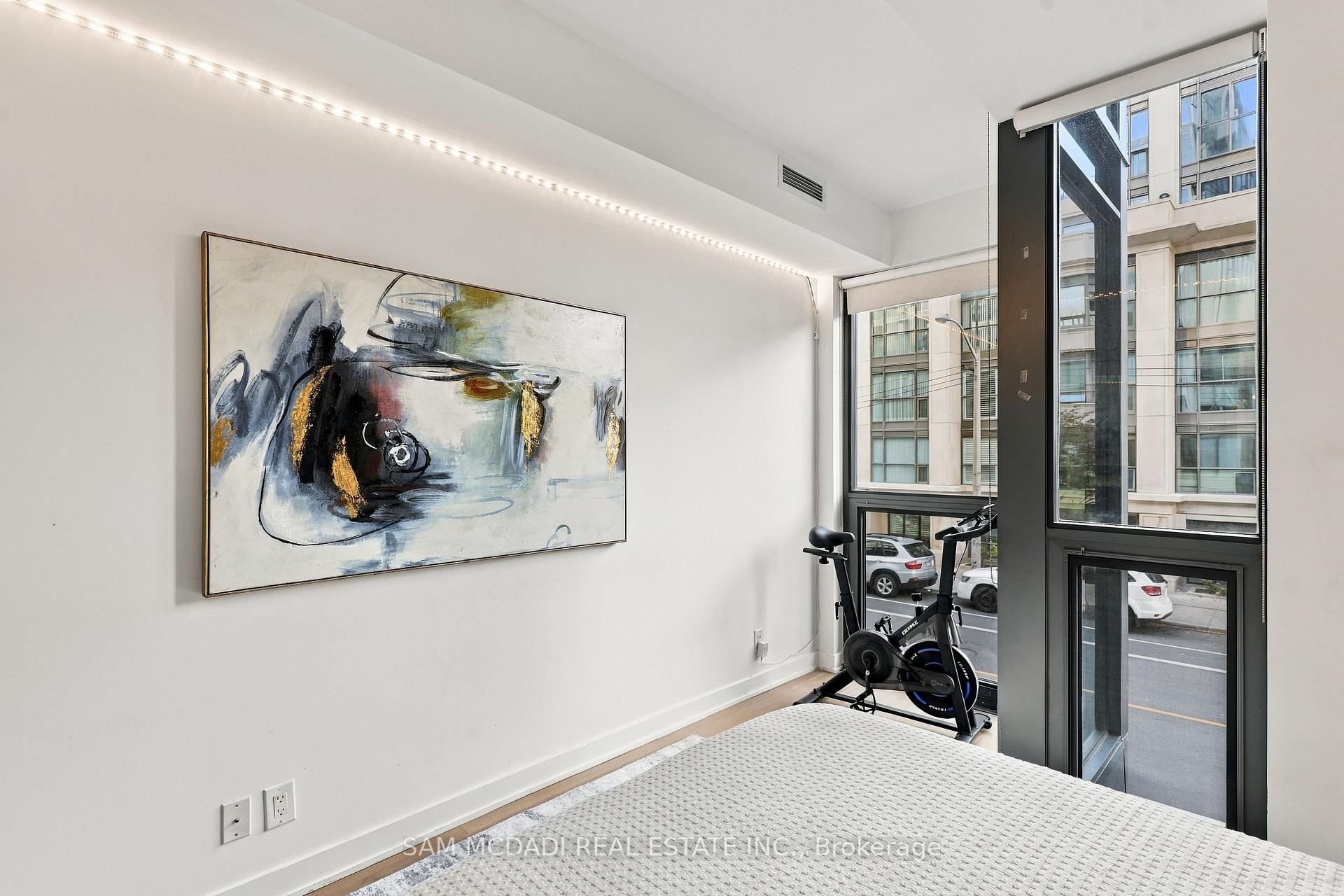 15 Beverley Street TH27, Toronto Unit: TH27