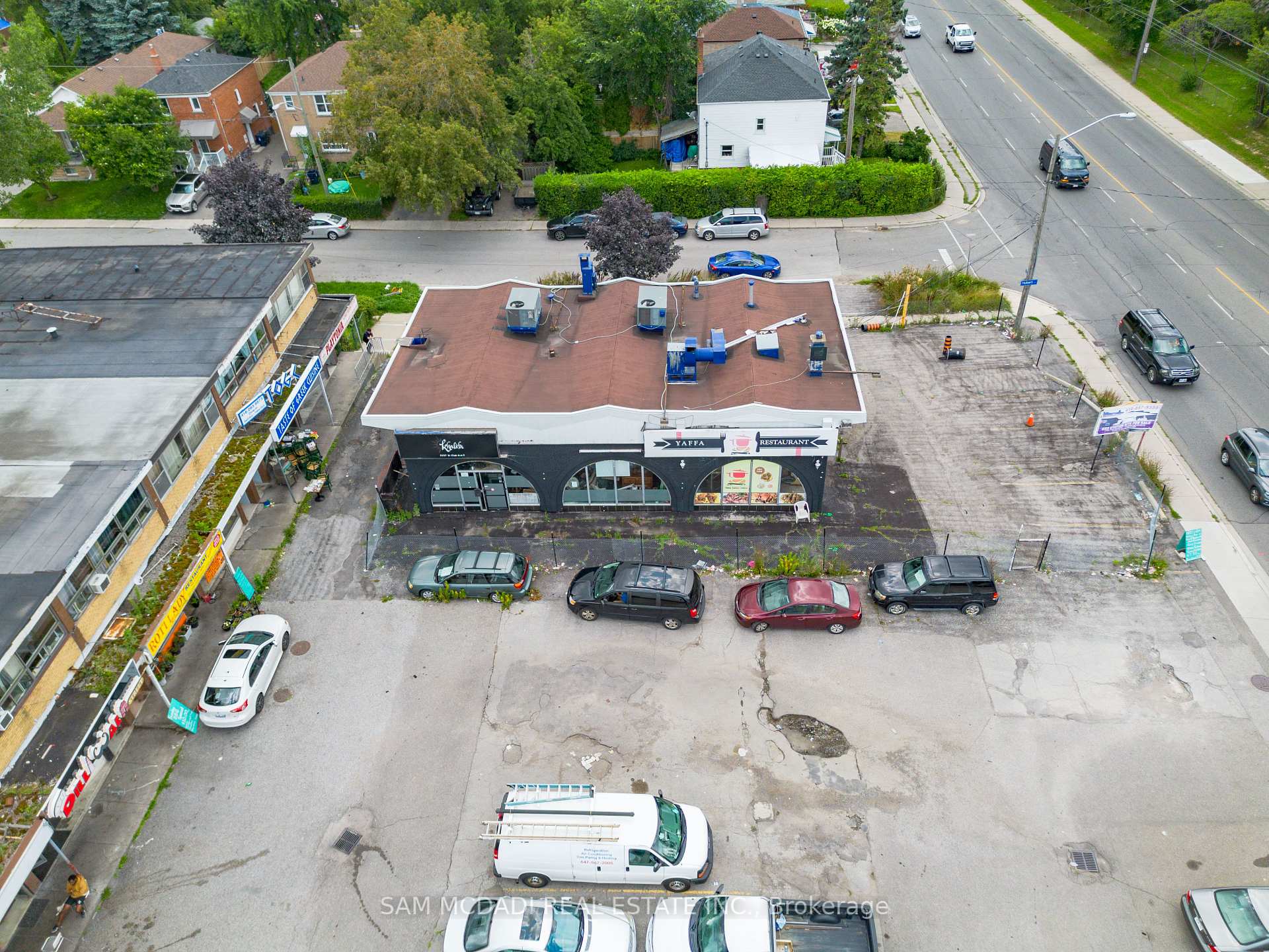 3537 St Clair Avenue E