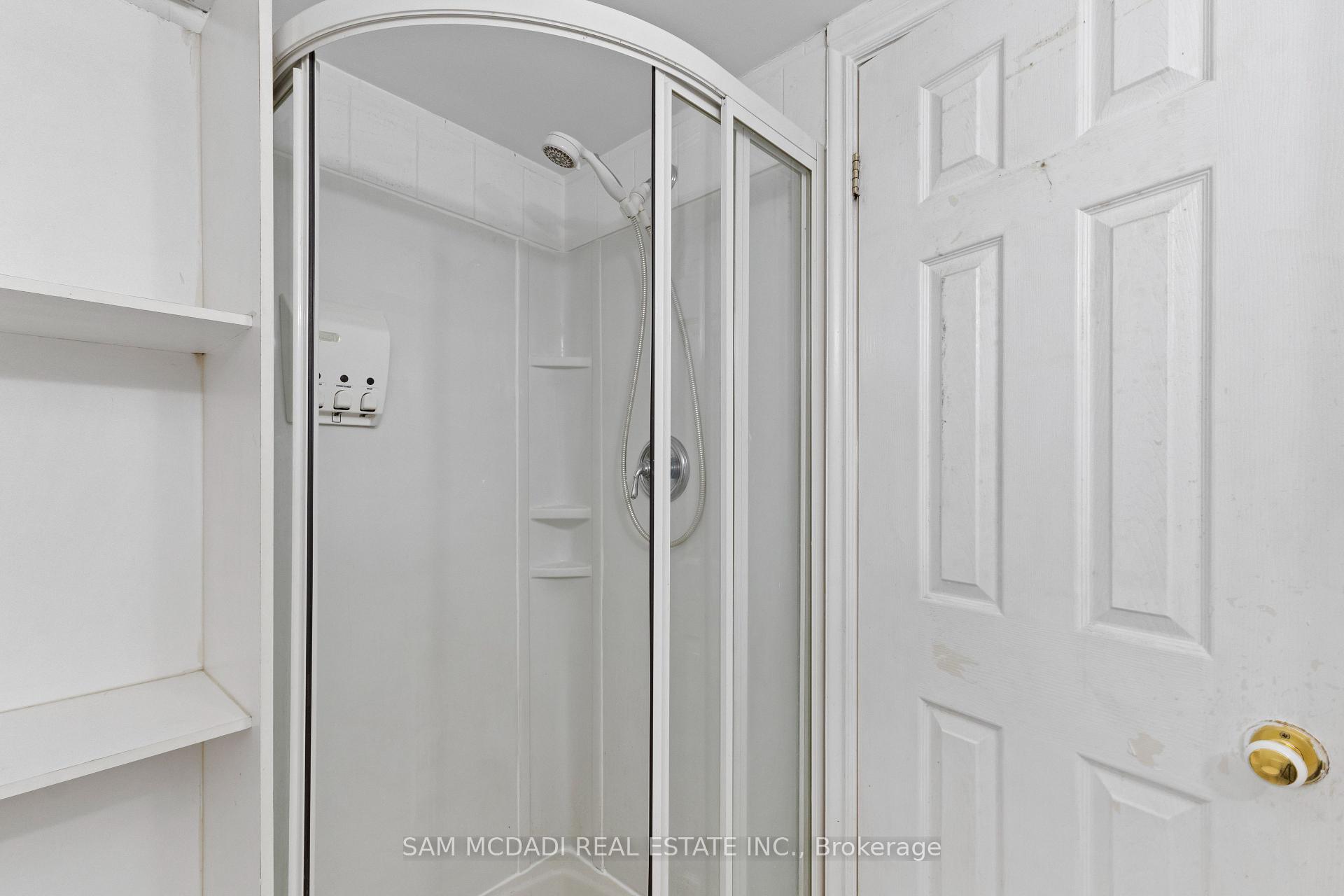 26 Pine Avenue Lower