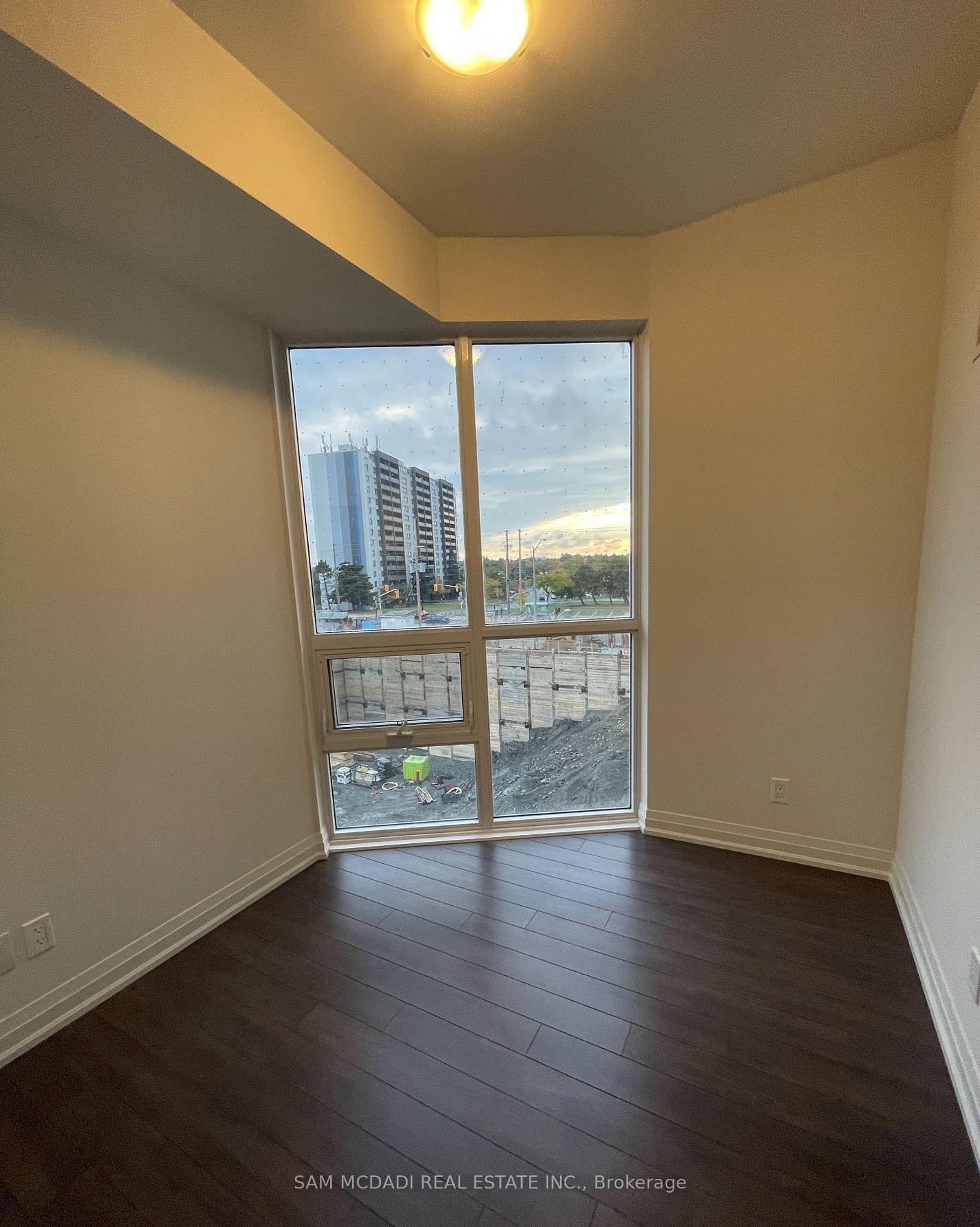 10 Meadowglen Place 311