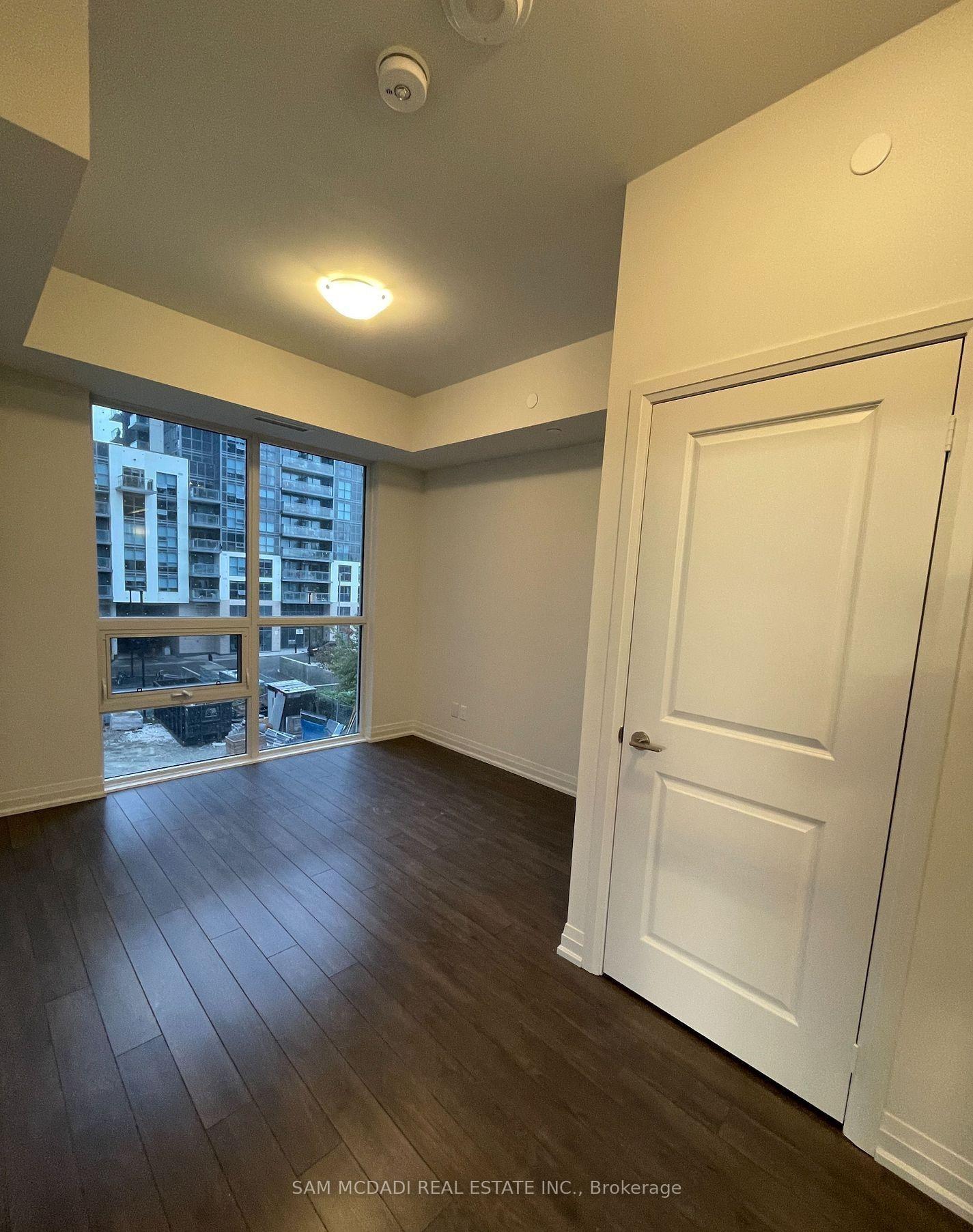 10 Meadowglen Place 311